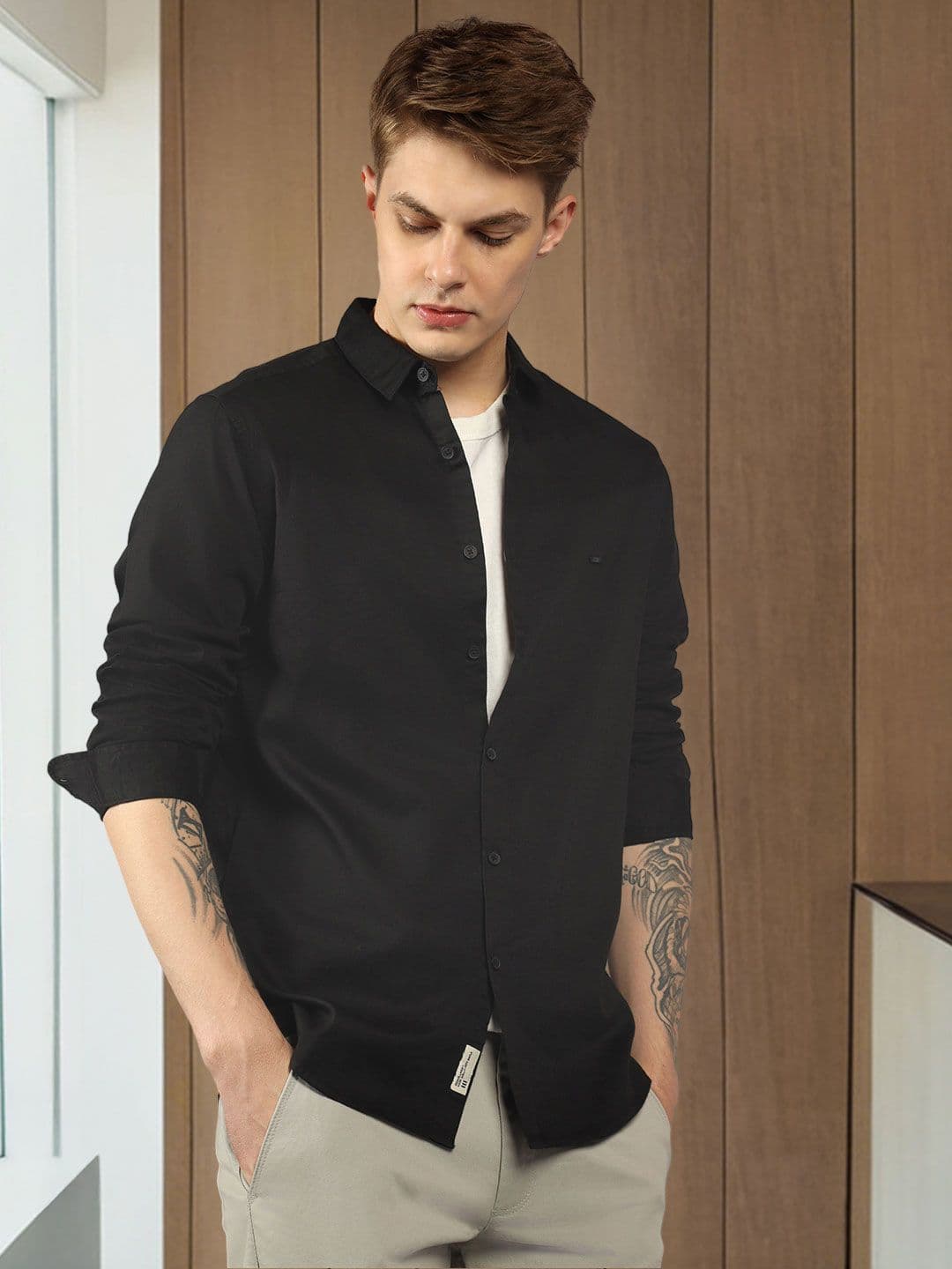 Dennis Lingo Men Black Slim Fit Opaque Cotton Casual Shirt - view 1