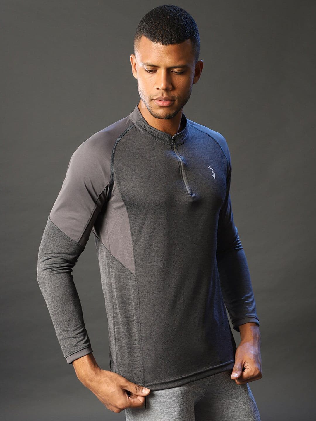 CAHOOT Men Black Colourblocked T-shirt - view 1