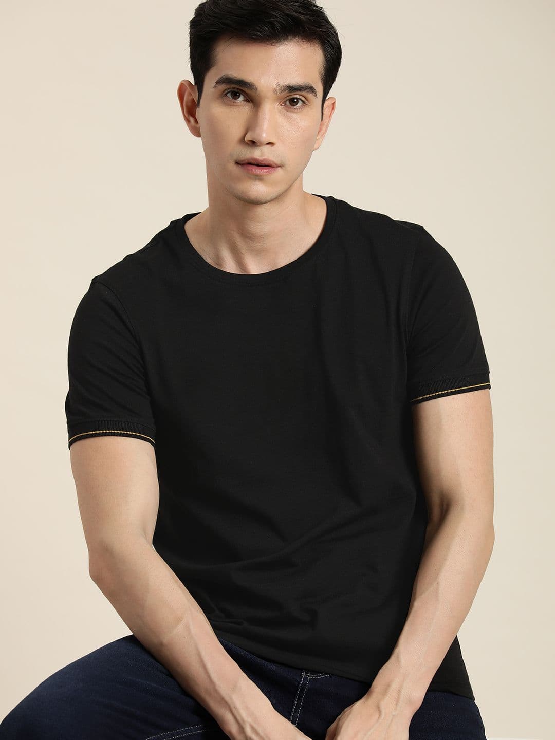 INVICTUS Men Black Pure Cotton Slim Fit T-shirt - view 1