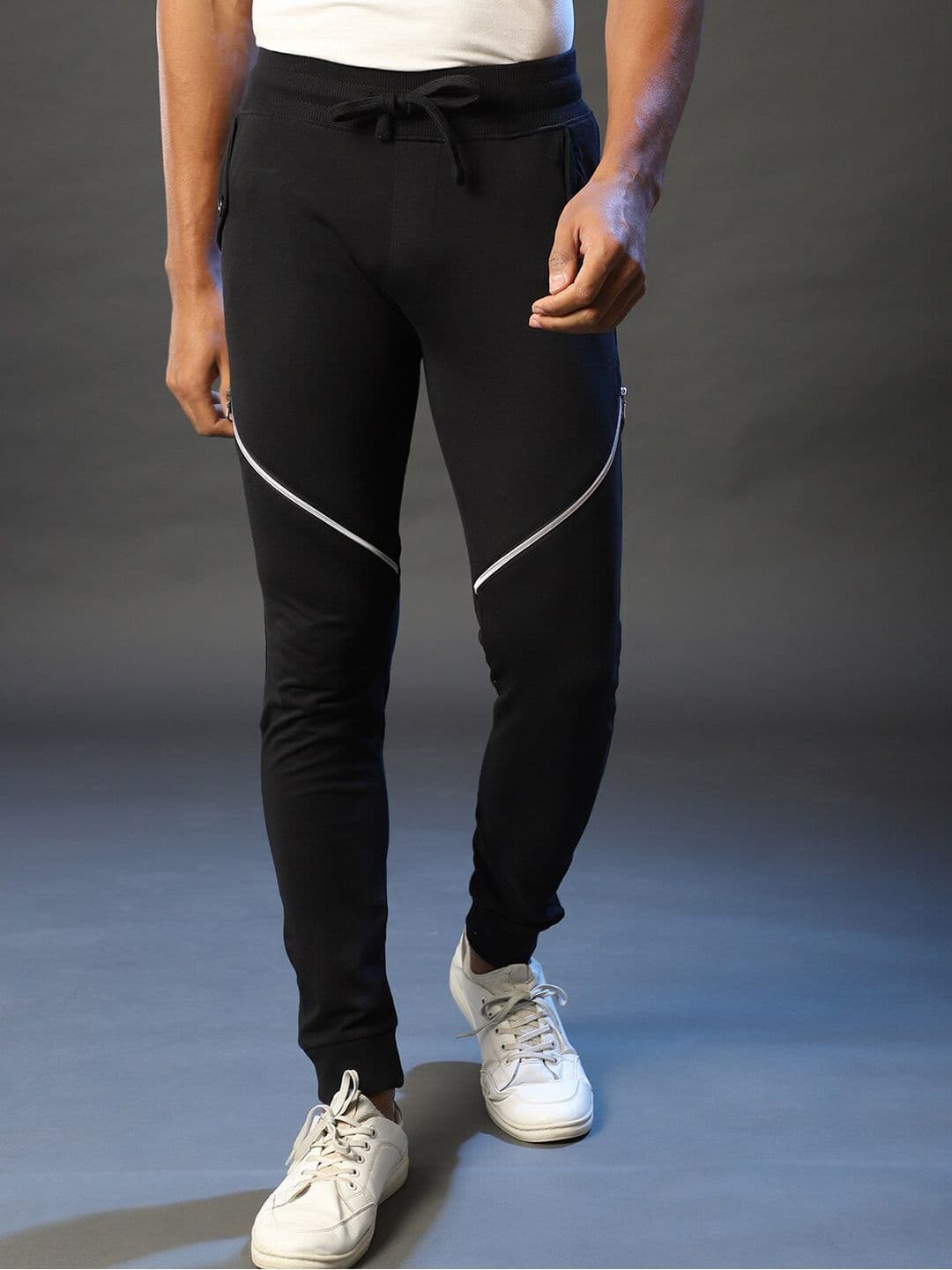 CAHOOT Men Black Solid Cotton Joggers - view 1
