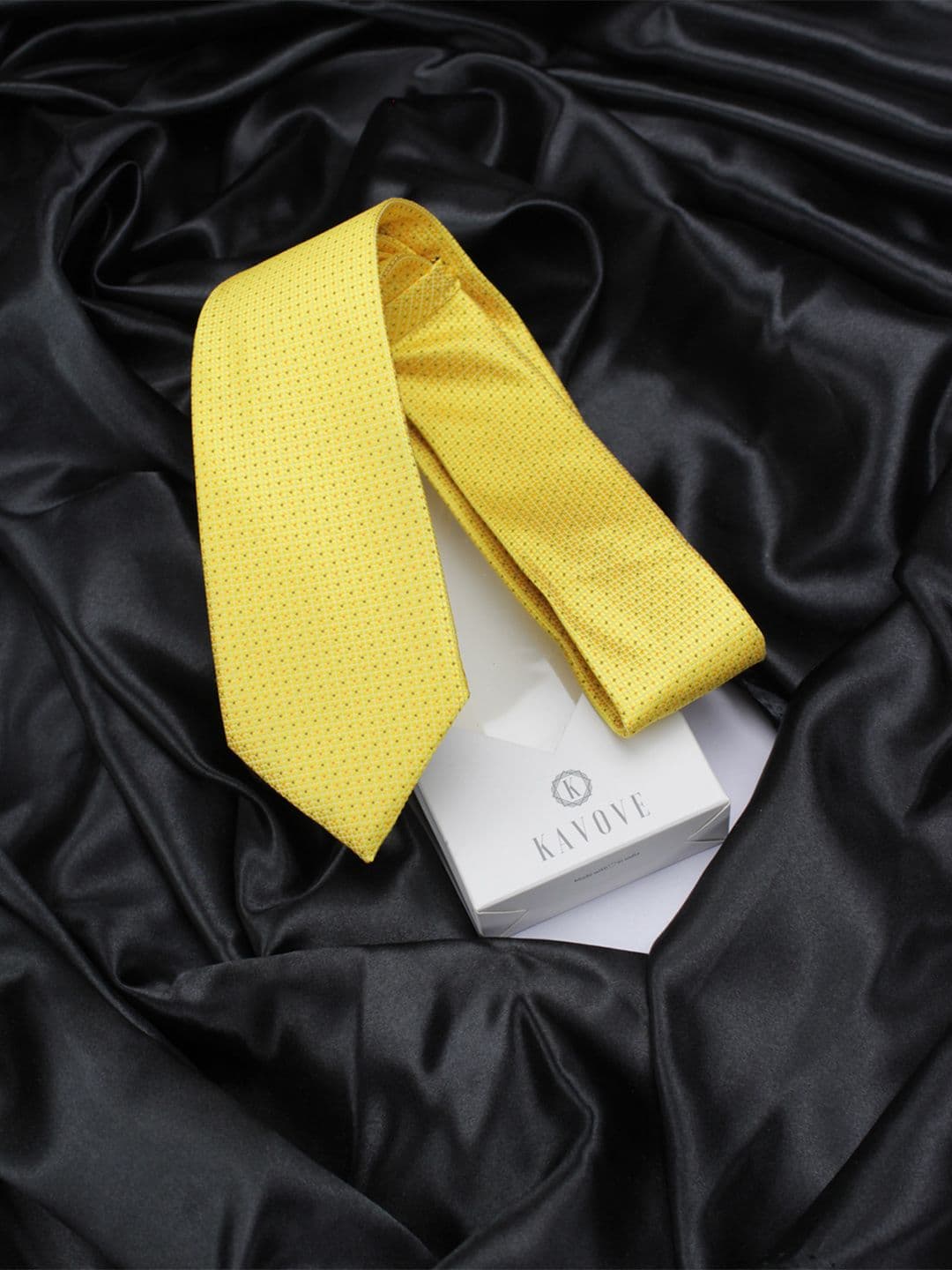 Kavove Men Yellow & Orange Woven Design Broad Tie - view 1