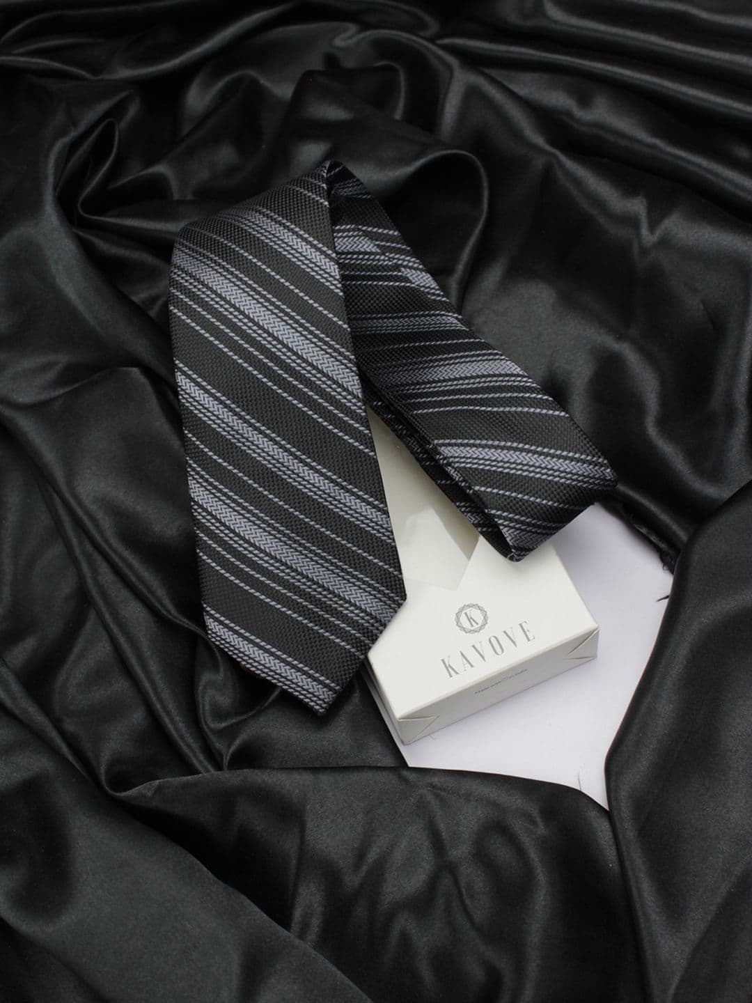 Kavove Men Black Striped Broad Tie - view 1