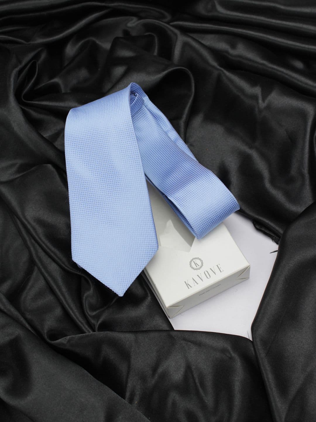 Kavove Men Blue Woven Design Broad Tie - view 1