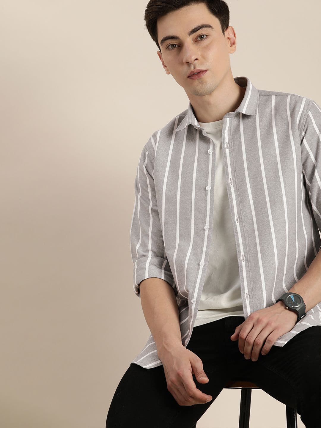 INVICTUS Men Grey & White Striped Casual Shirt - view 1