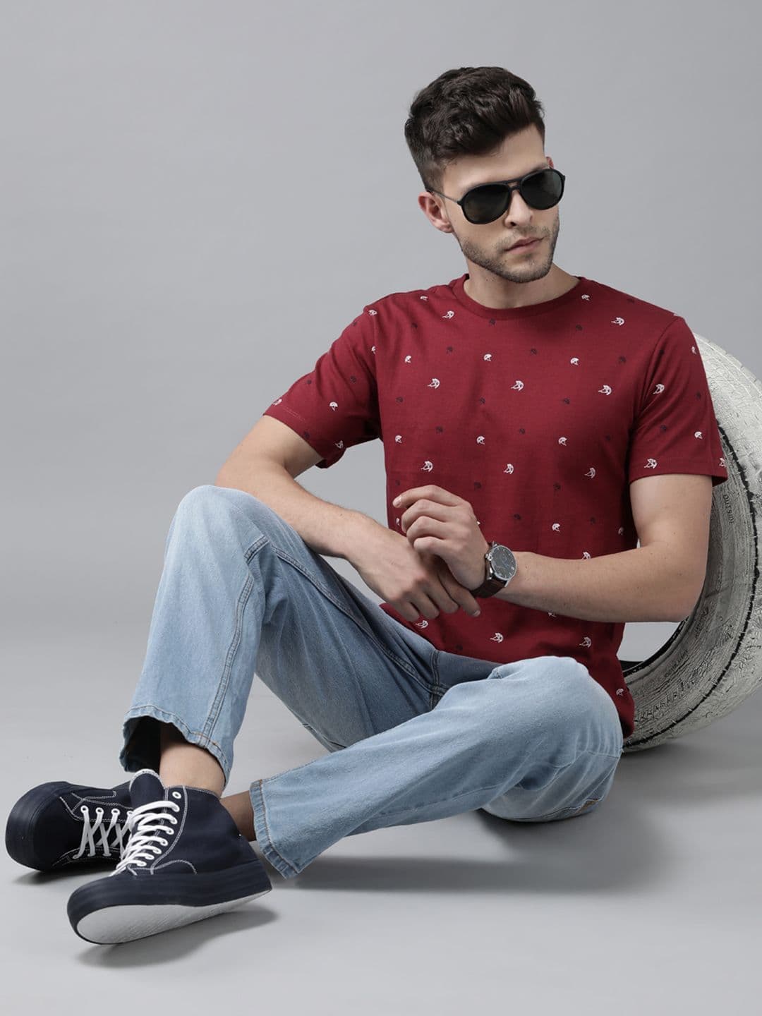 Roadster Men Maroon & White Conversational Printed Pure Cotton T-shirt - view 1
