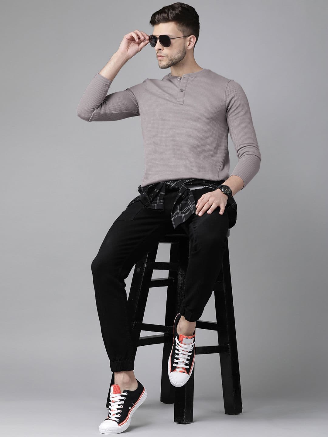 Roadster Men Grey Self-Design Henley Neck T-shirt - view 1