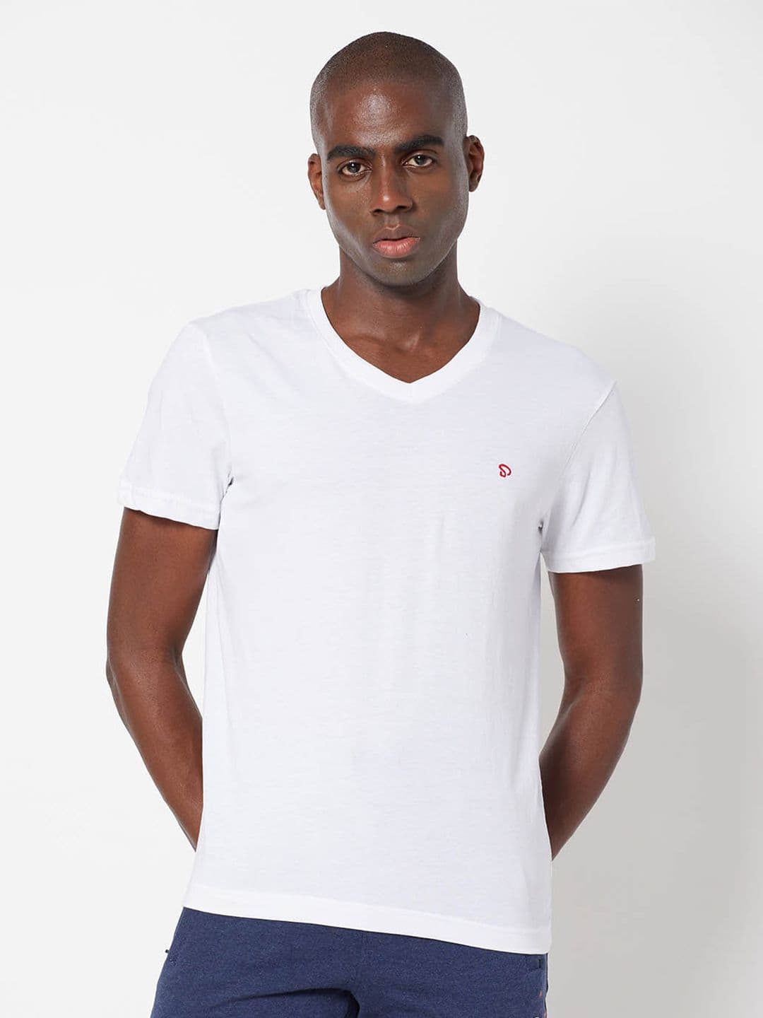 SPORTO Men White V-Neck Solid Cotton T-shirt - view 1