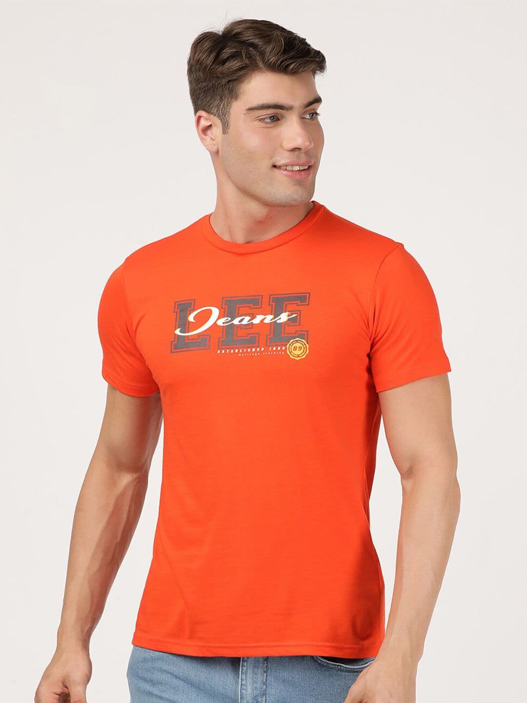 Lee Men Red Typography Printed Slim Fit T-shirt - view 1