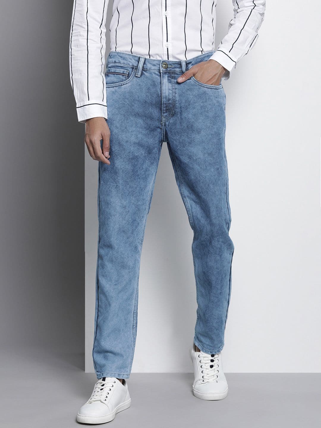 The Indian Garage Co Men Dad Fit Heavy Fade Non-Stretch Jeans - view 1