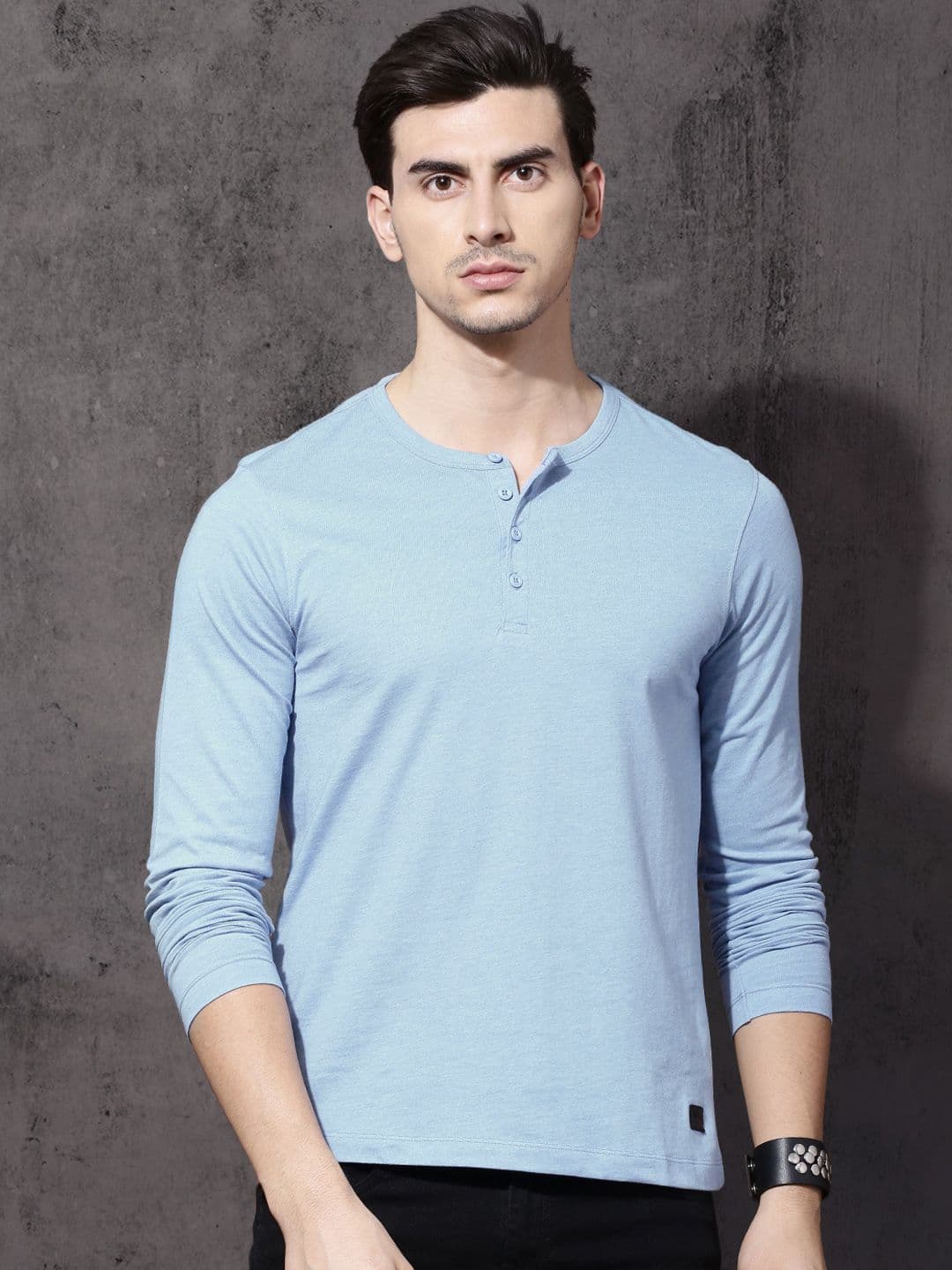 Roadster Men Blue Melange Solid Henley Neck T-shirt - view 1