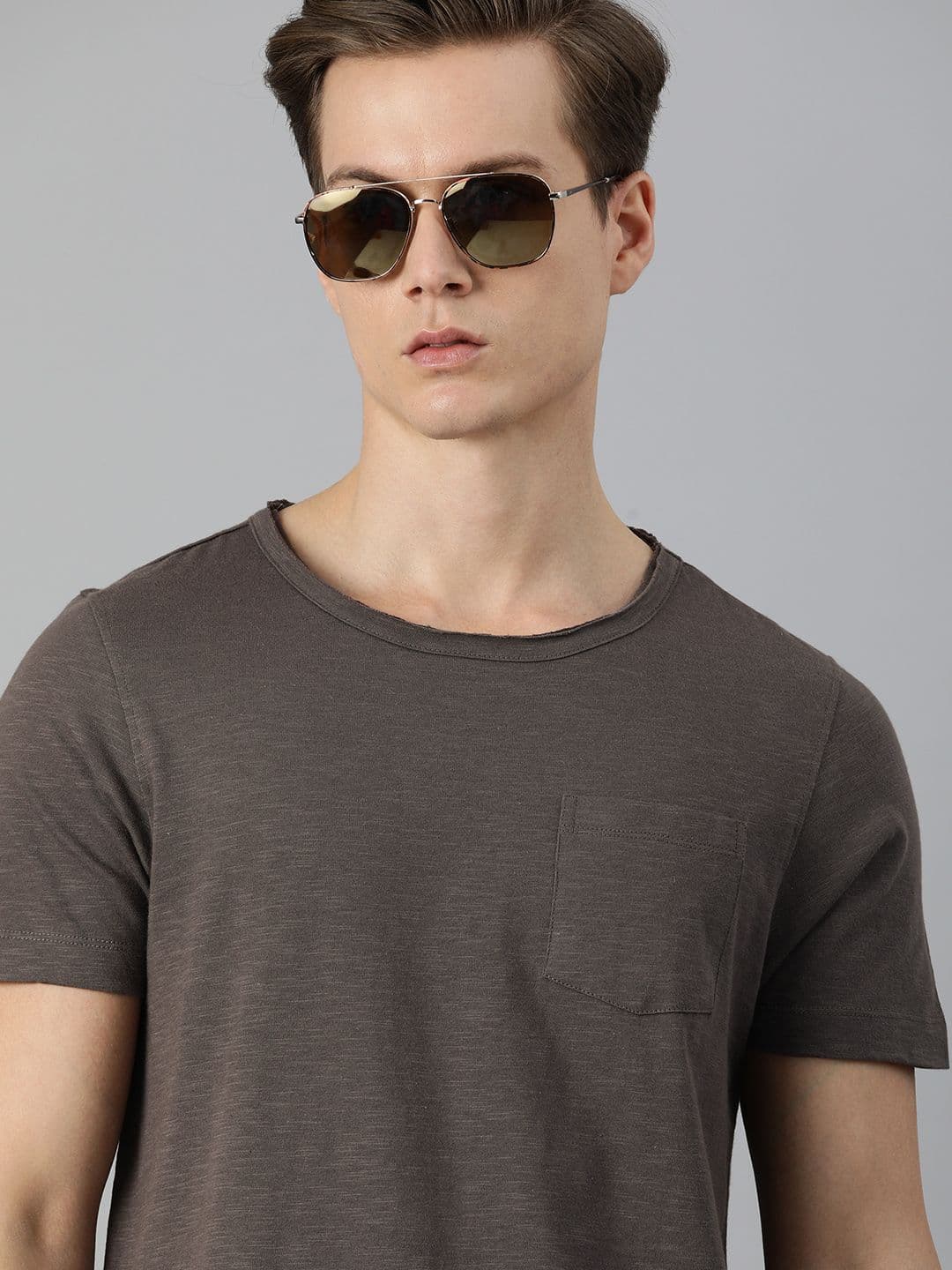 Roadster Men Charcoal Grey Solid Cotton T-shirt - view 1
