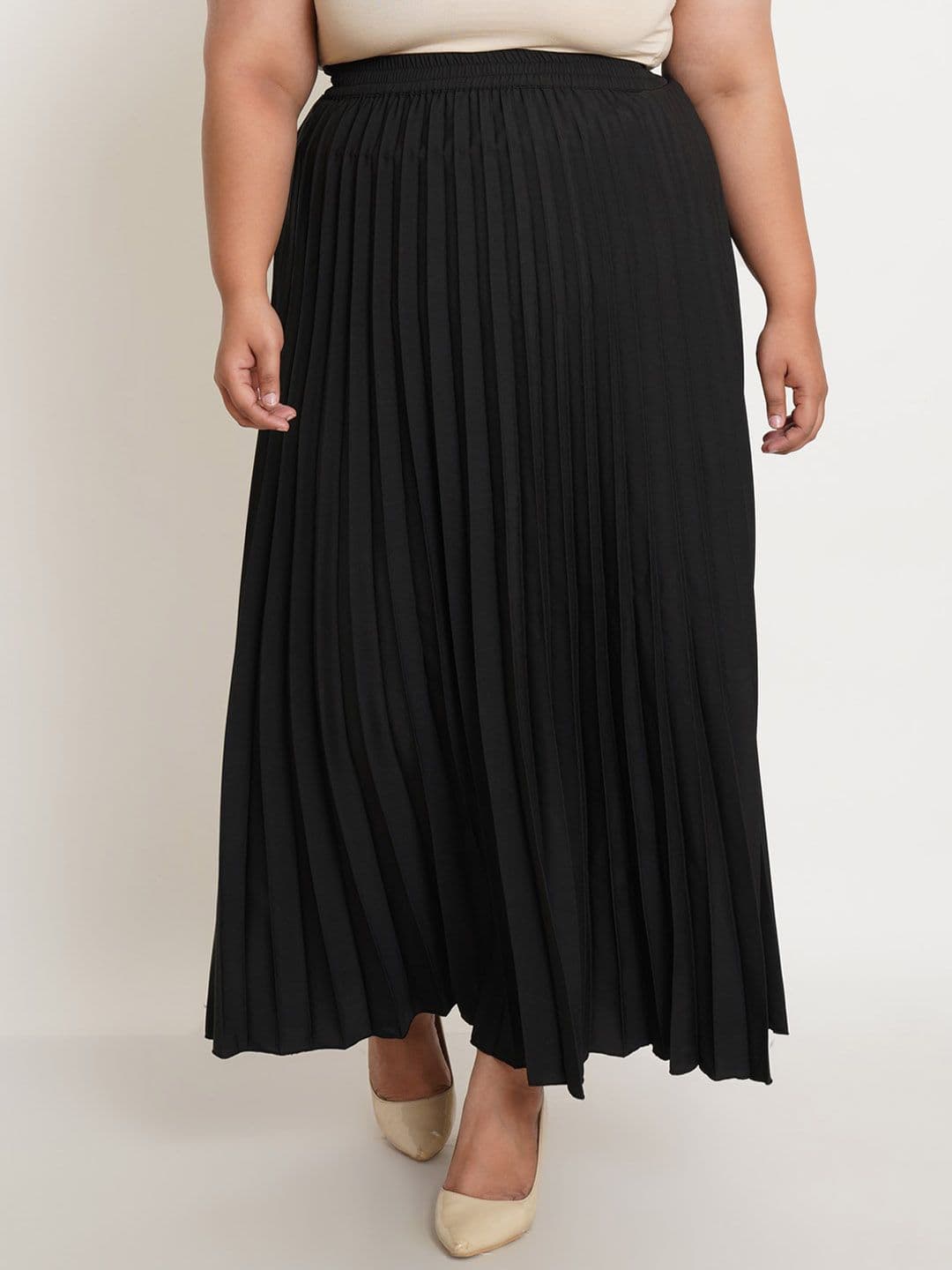 U&F Women Plus Size Black Solid Pleated Maxi Skirt - view 1