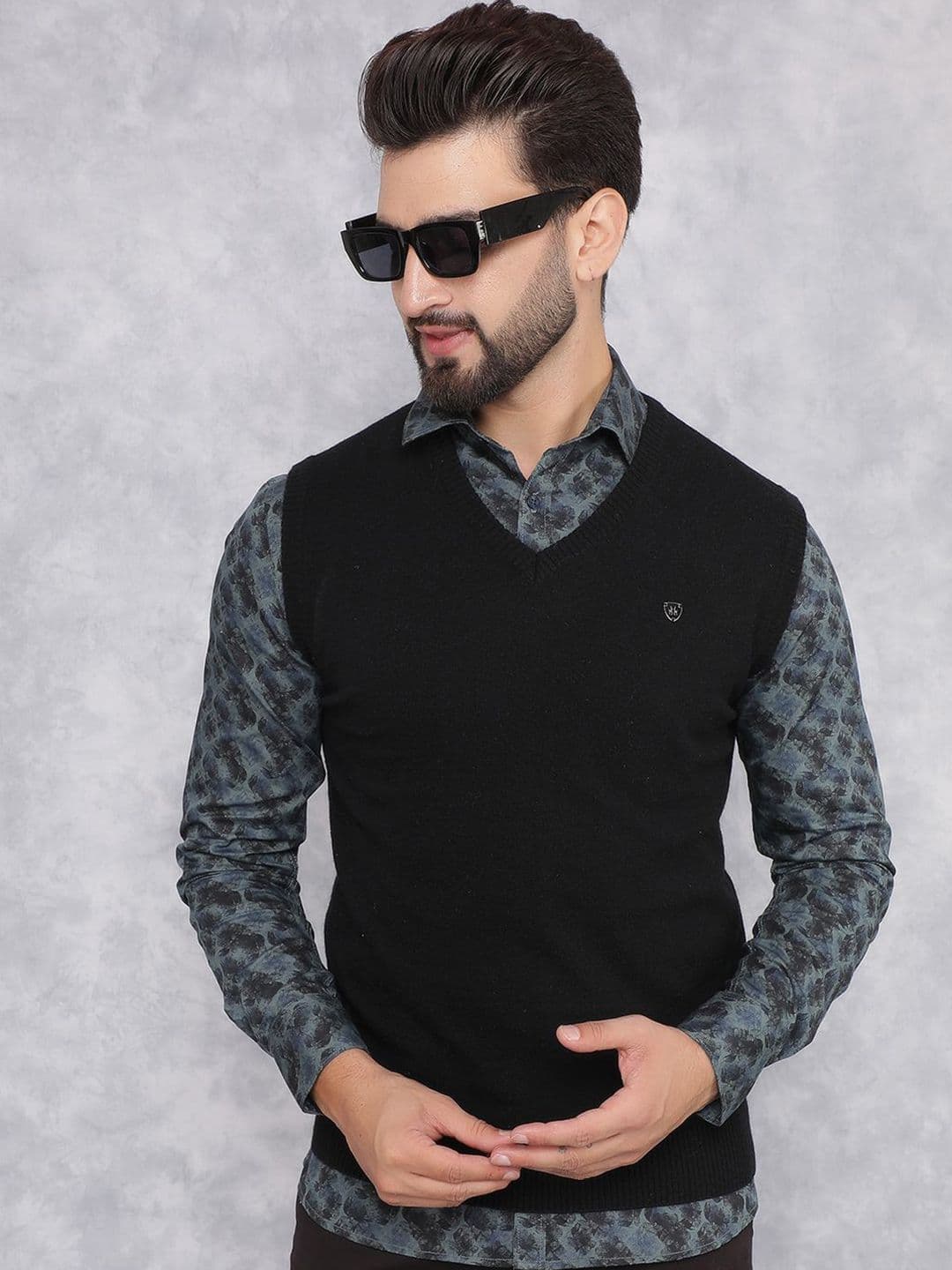 Crimsoune Club Men Sweater Vest - view 1