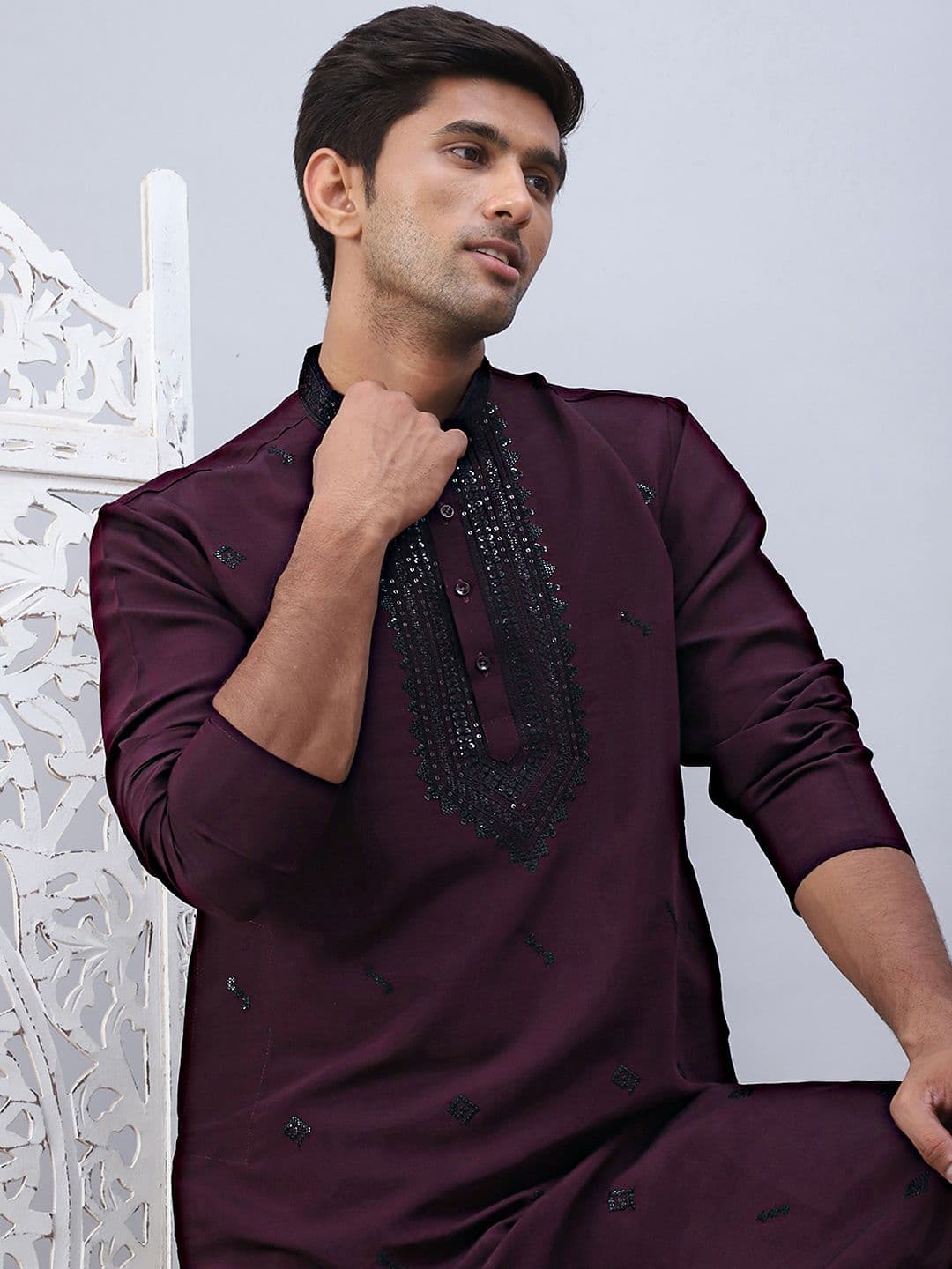 Jompers Geometric Embroidered Sequinned Kurta - view 1