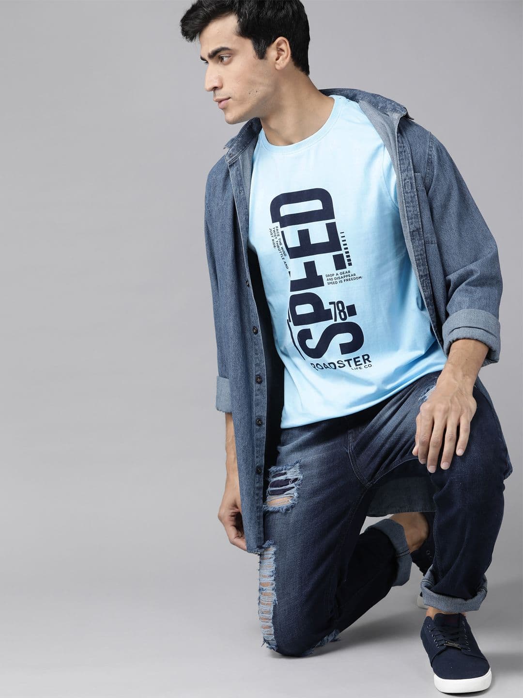 Roadster Men Blue Pure Cotton Printed Round Neck T-shirt - view 1