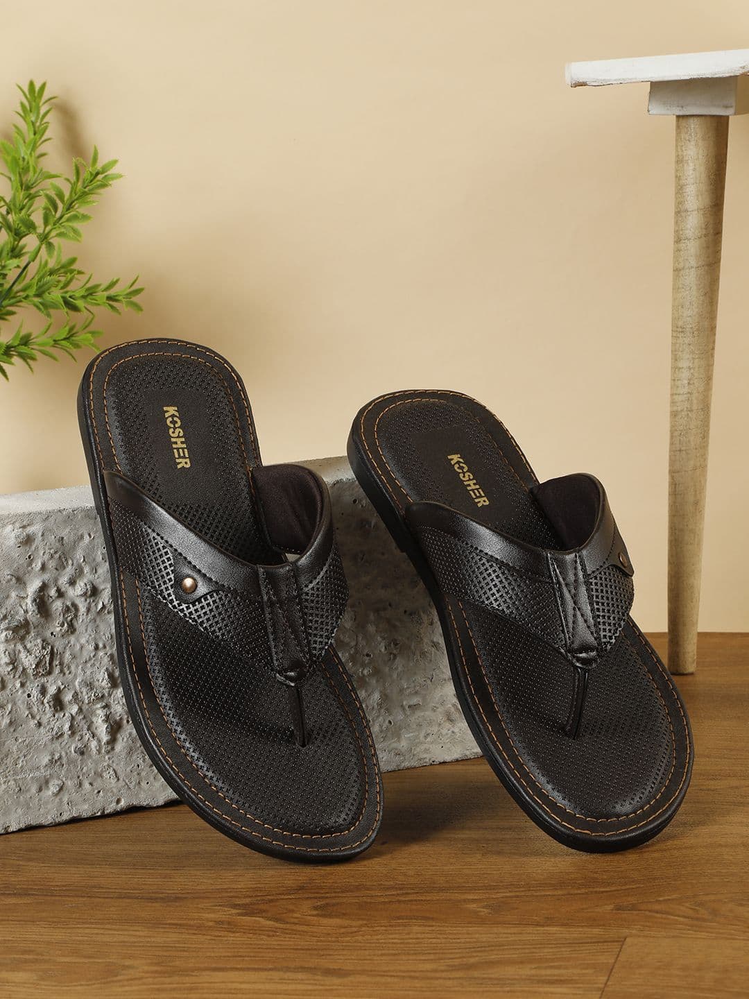 Kosher Men Thong Flip-Flops - view 1