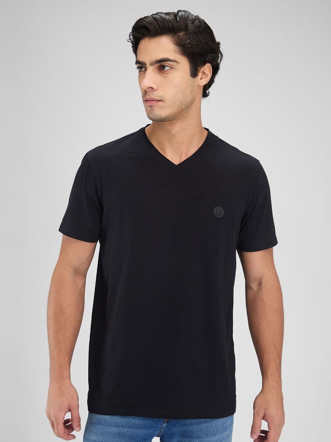 SPYKAR Men V-Neck Slim Fit T-shirt - view 1