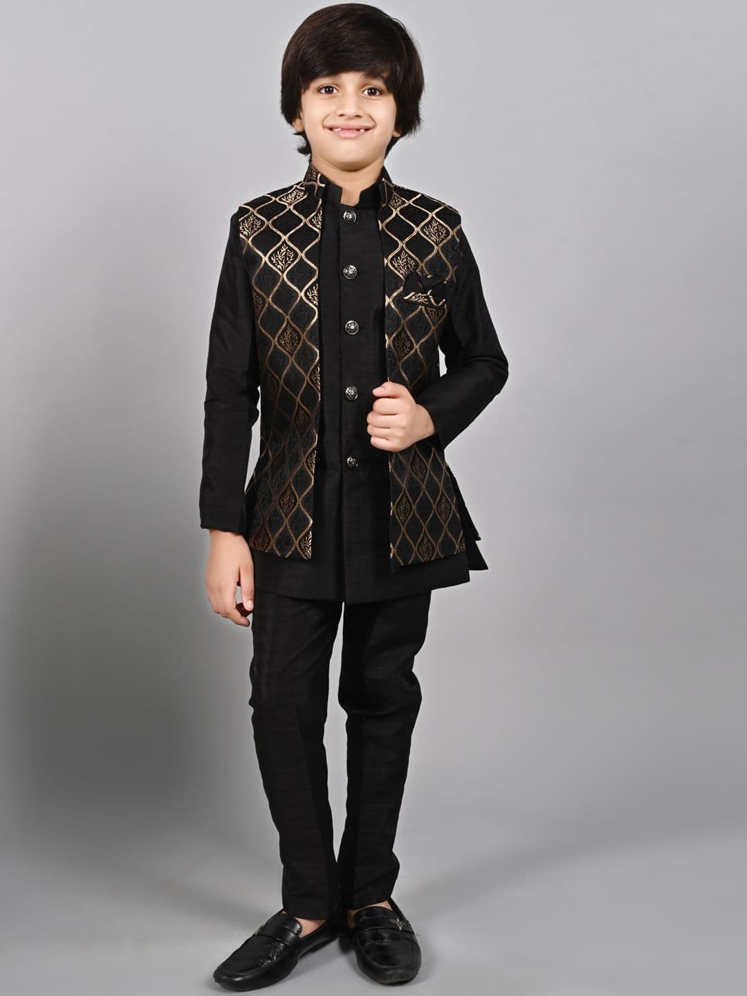 ahhaaaa Boys Self Designed Mandarin Collar 3-Piece Sherwani Set - view 1