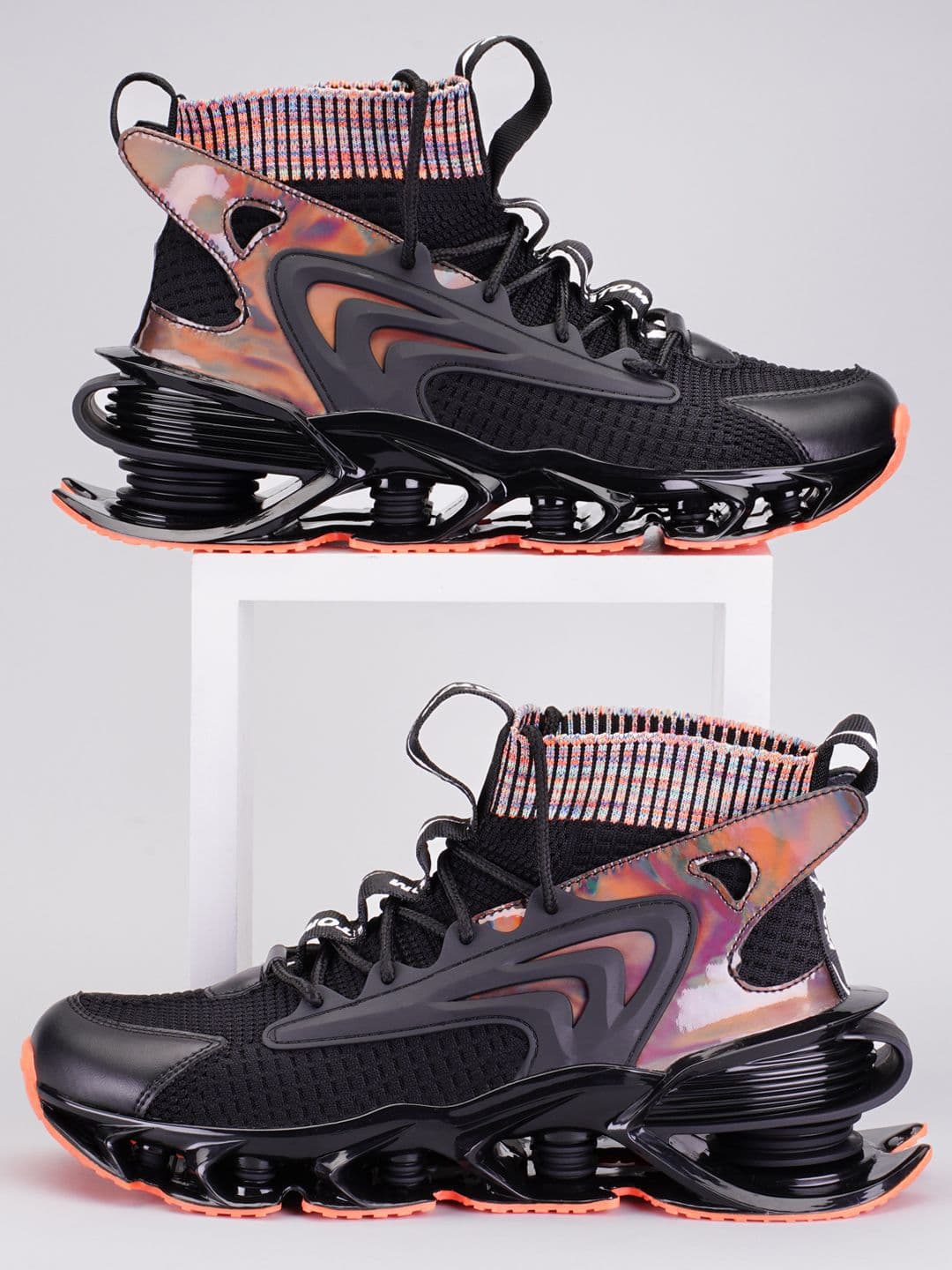 Atom Men Colourblocked Everyday Sneakers - view 1