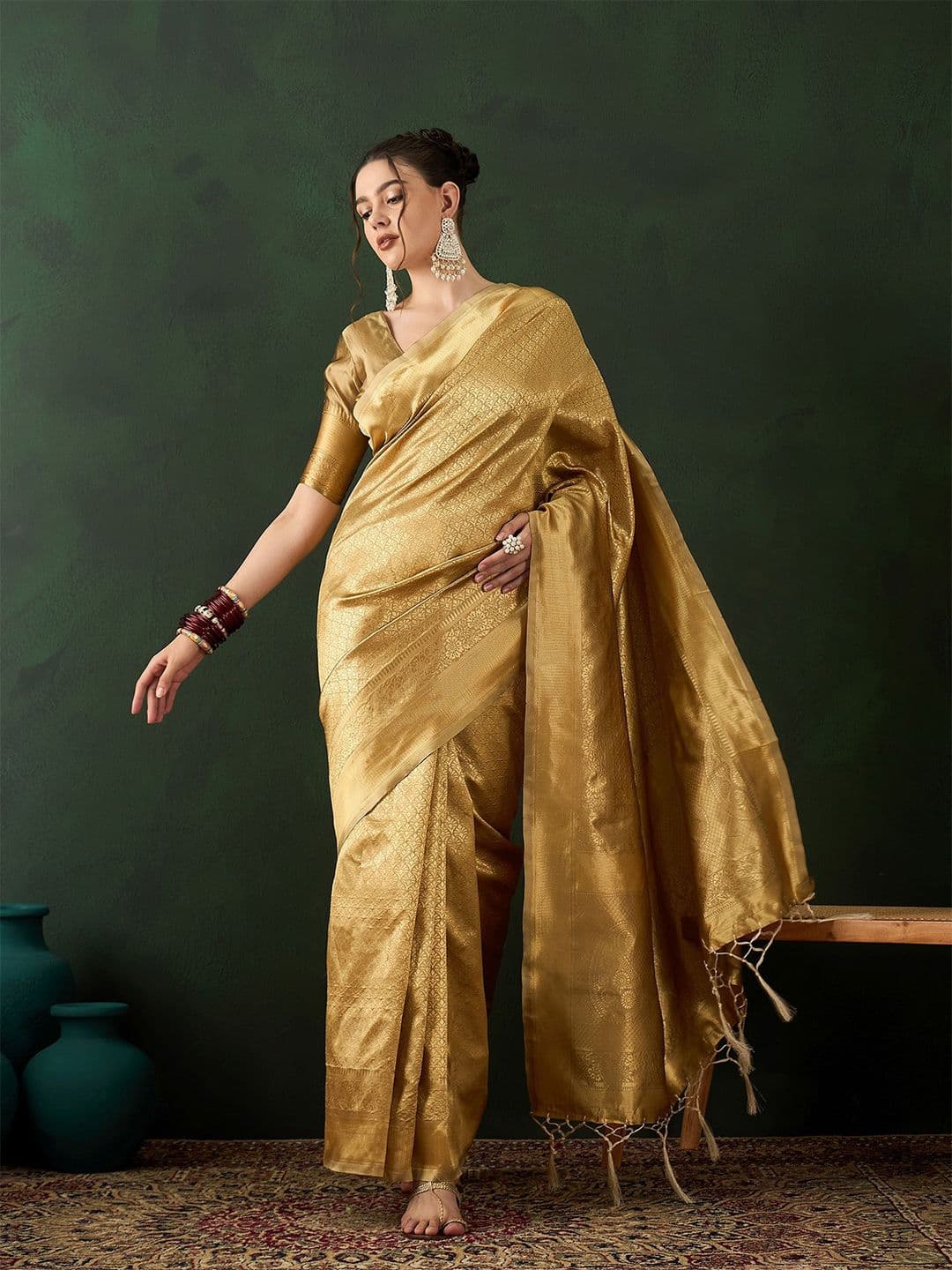 Sangria Woven Design Saree With Blouse Piece - view 1