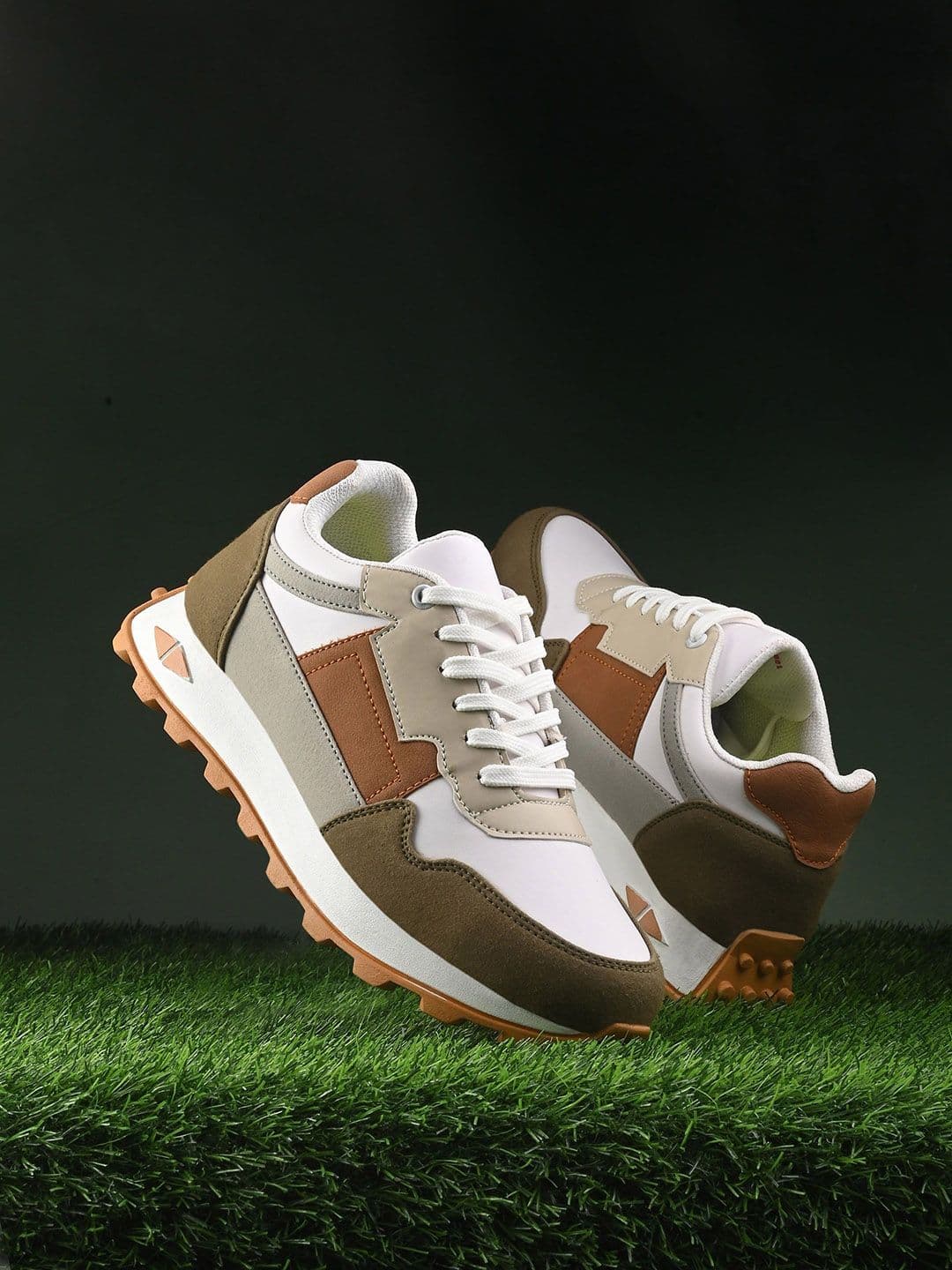 The Roadster Lifestyle Co Men Colourblocked Casual Sneakers - view 1