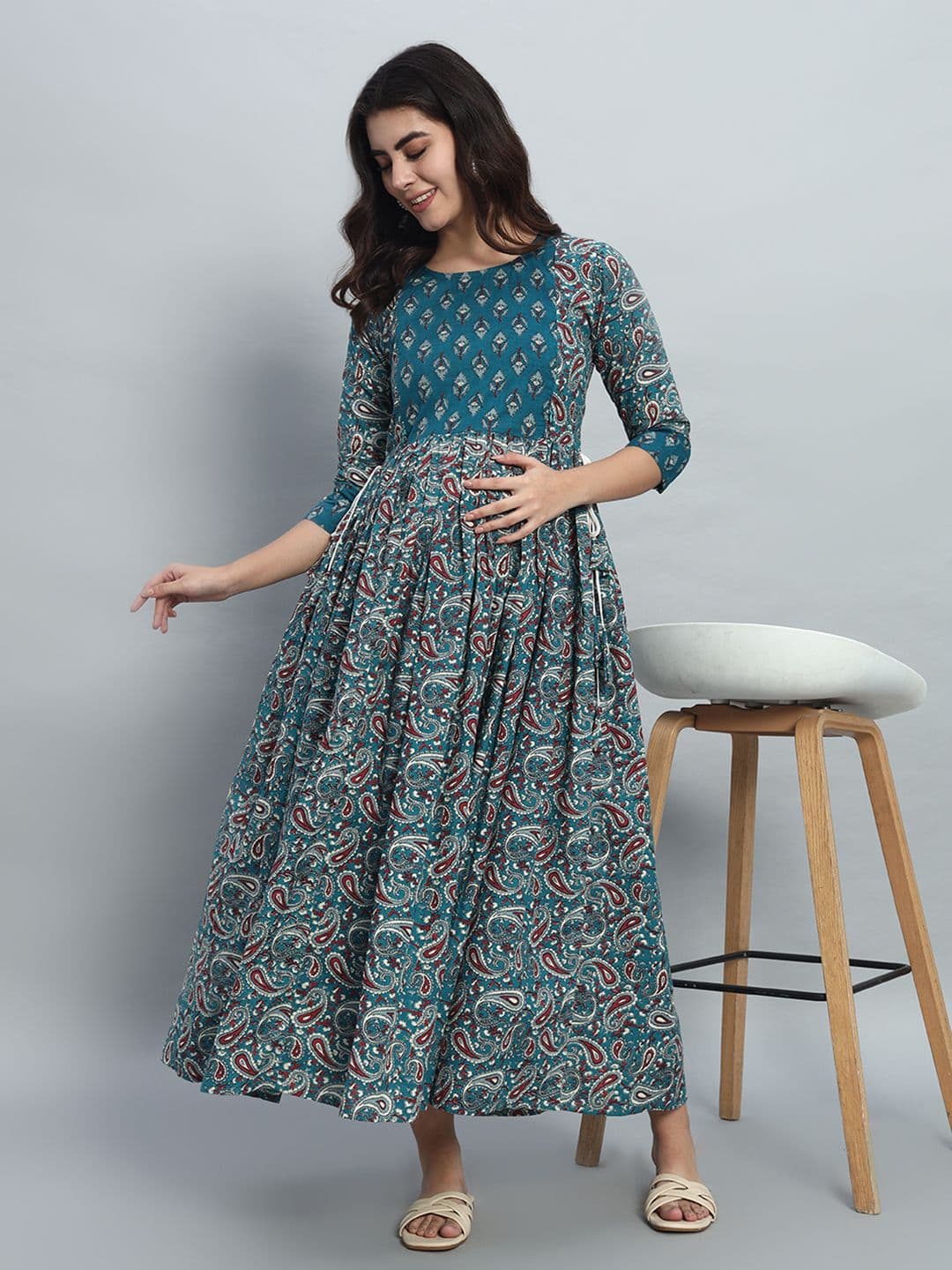 Gujari Women Ethnic Motifs Printed Maternity Fit & Flare Ethnic Dresses - view 1