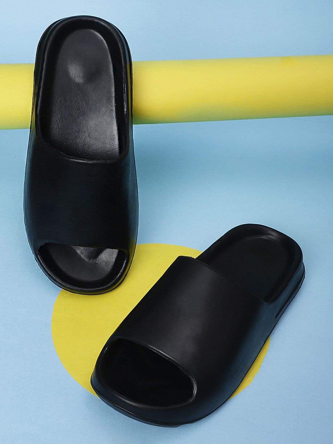 KAPYANSH Men Printed Rubber Sliders - view 1