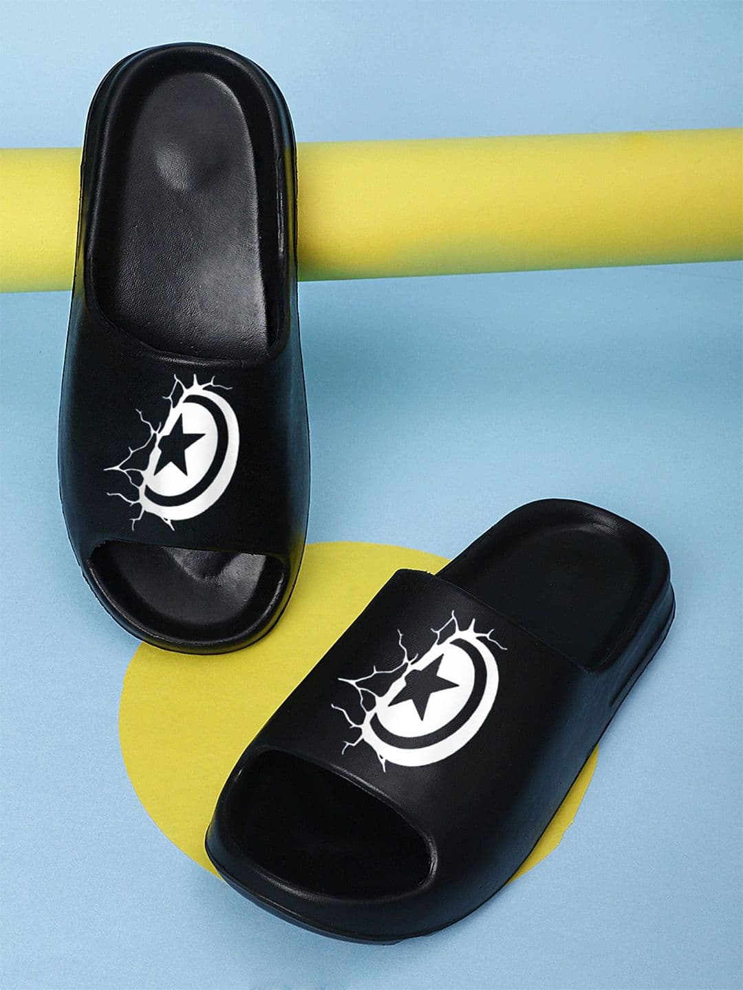 KAPYANSH Men Printed Rubber Sliders - view 1