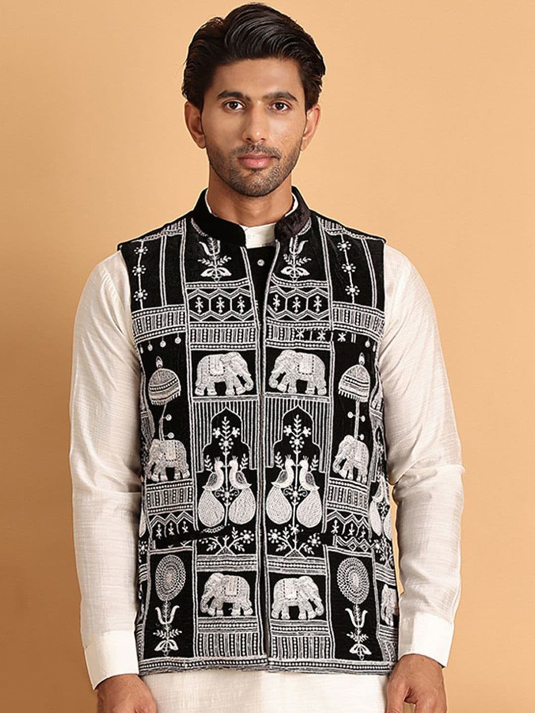 Jompers Men Embroidered Nehru Jackets - view 1