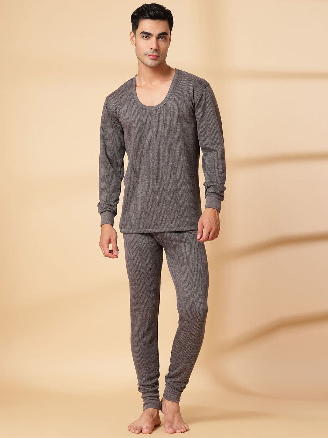 UZARUS Men Roung Neck Thermal Long Sleeves T-shirt with Bottom Set - view 1