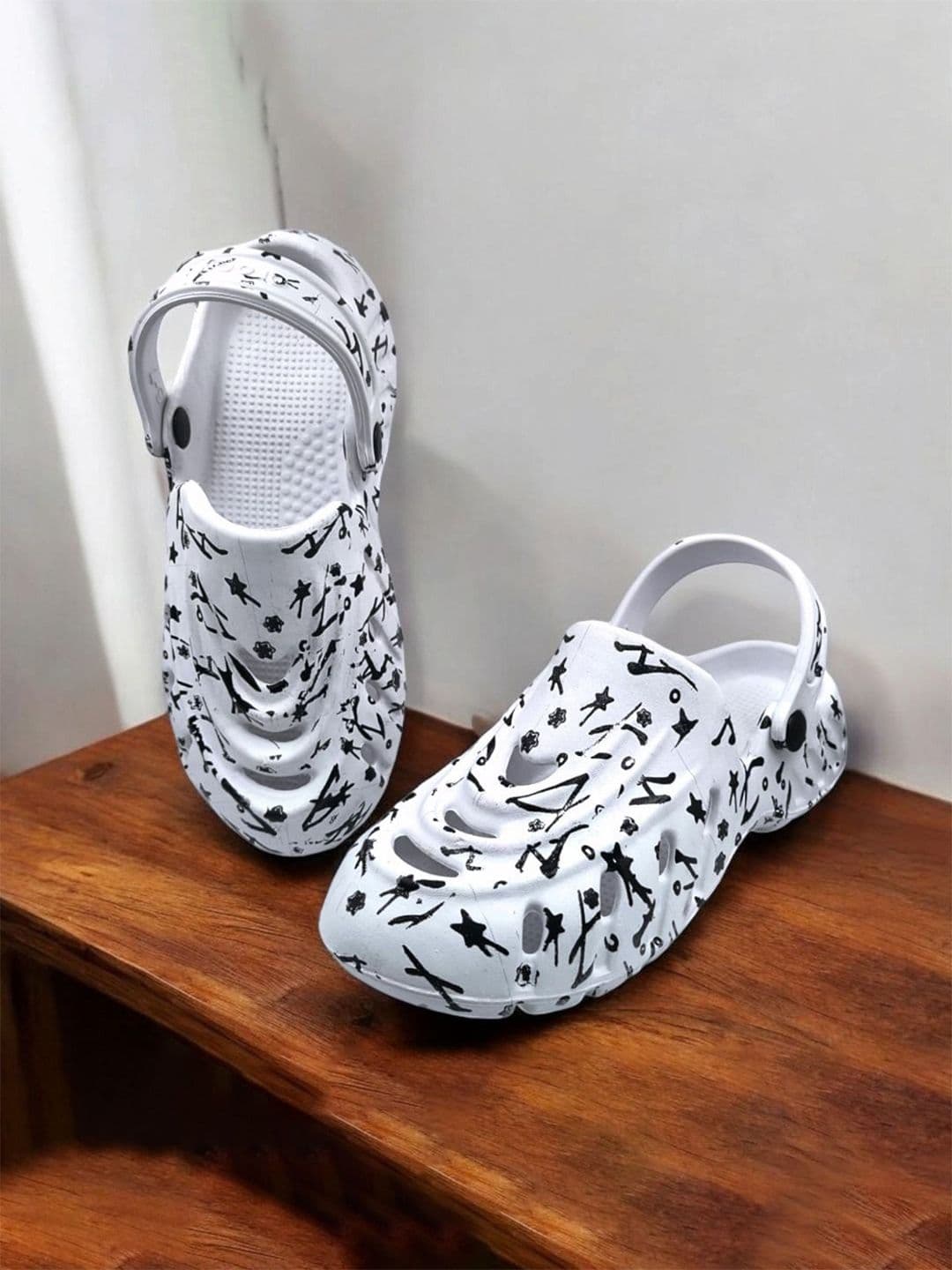 KAPYANSH Men Printed Rubber Clogs - view 1