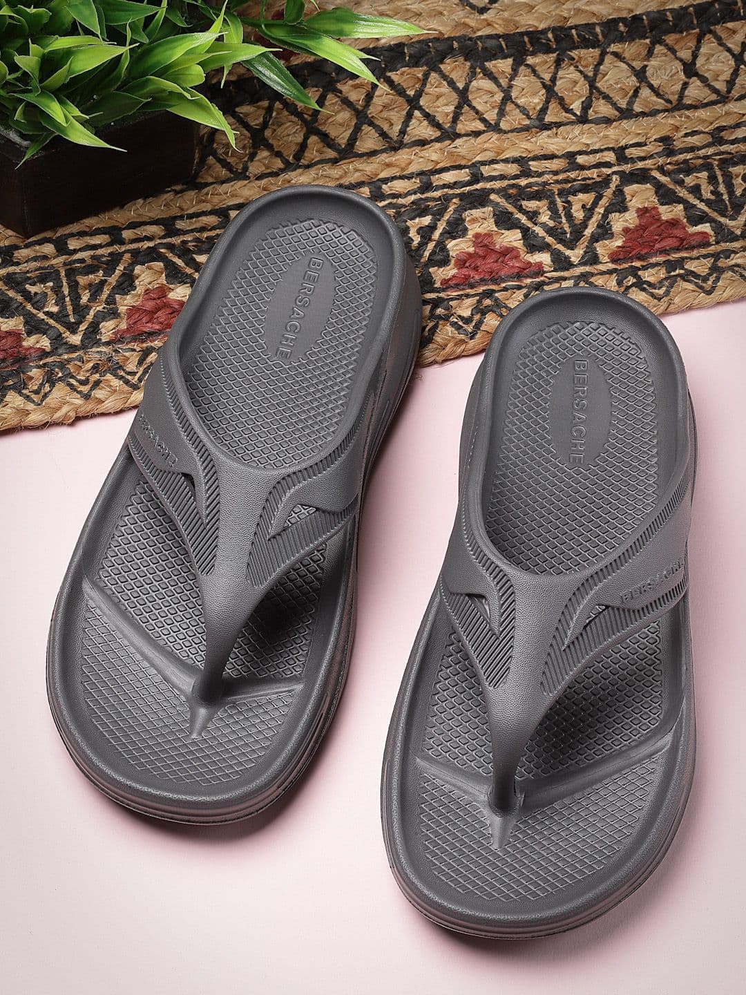 BERSACHE Men Ultra Soft Rubber Thong Flip-Flops - view 1