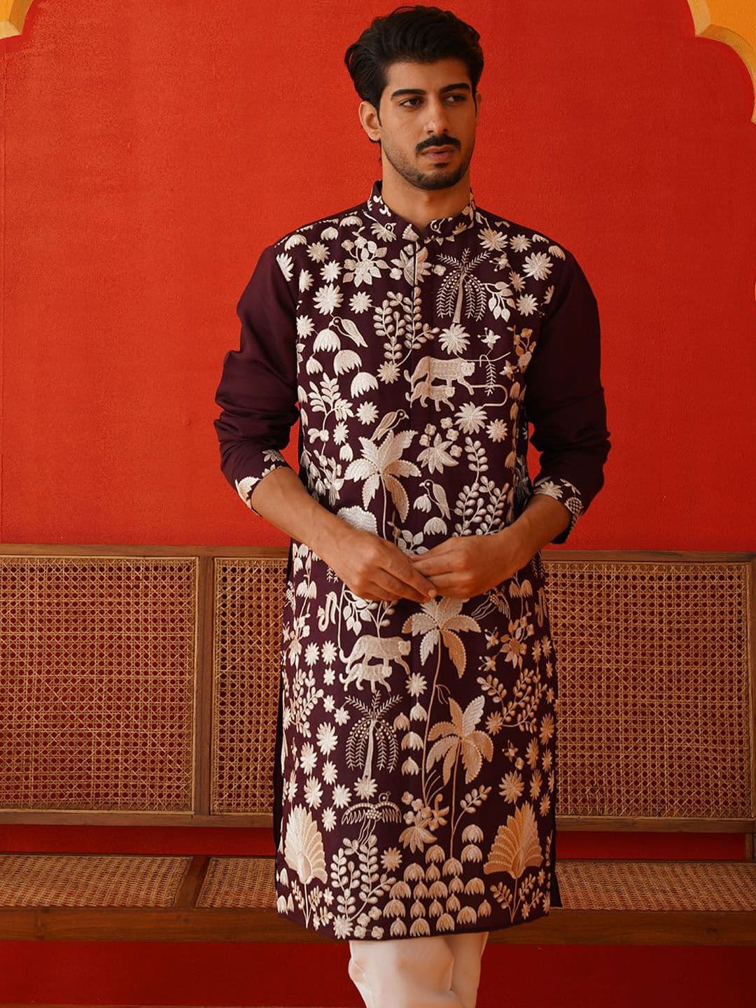 Jompers Men Floral Embroidered Chikankari Floral Kurta - view 1