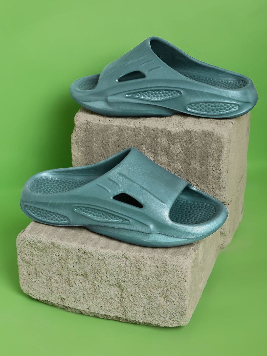 The Roadster Lifestyle Co Men Croslite Sliders - view 1