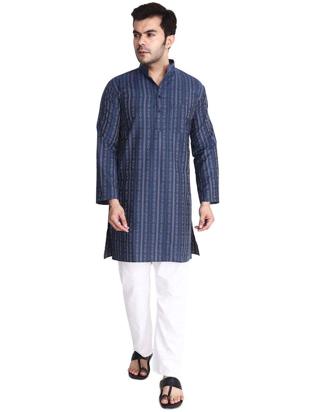 Aaryavar Geometric Printed Mandarin Collar Pure Cotton Relaxed Straight Kurta - view 1