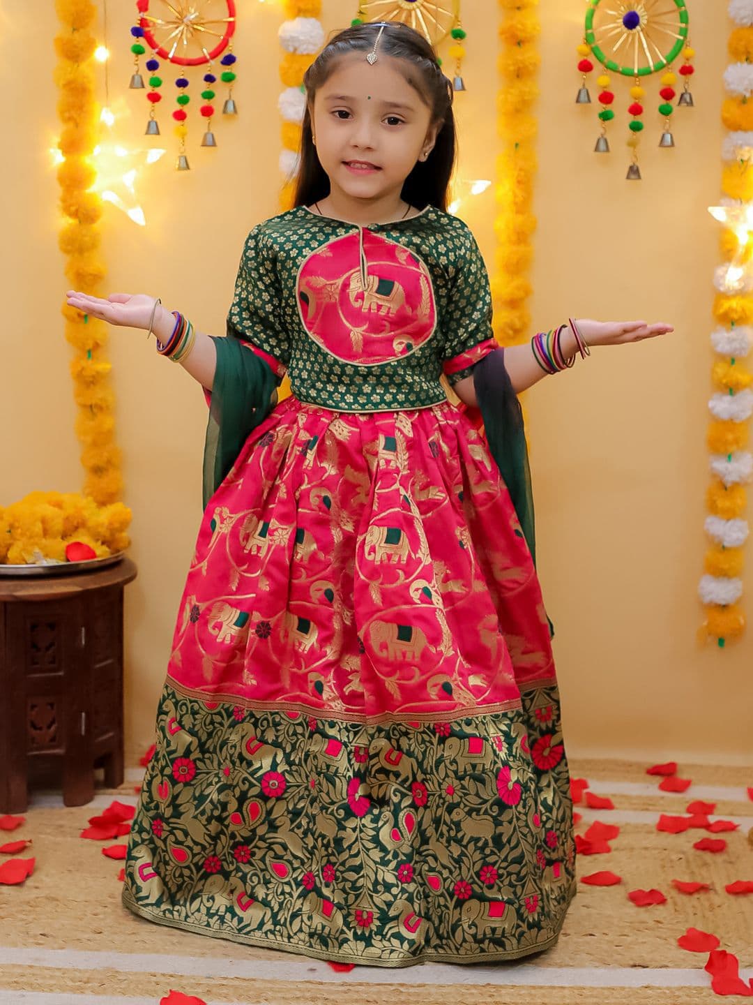 BownBee Girls Floral Woven Design Jacquard Ready to Wear Lehenga & Blouse With Dupatta - view 1