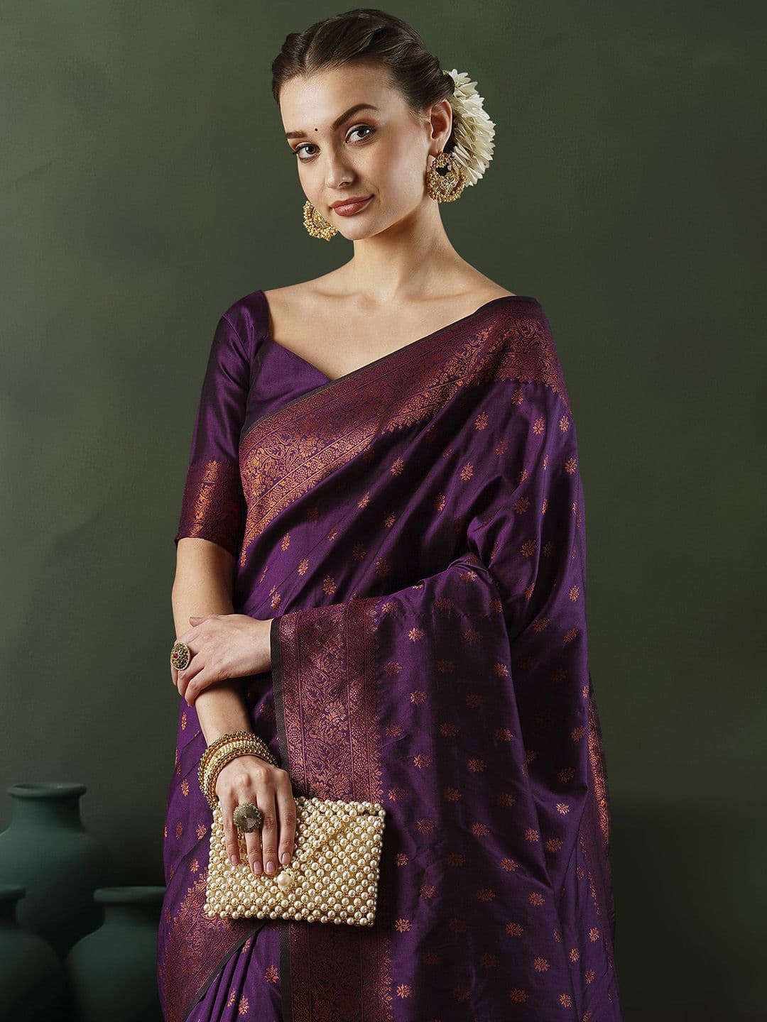 Sangria Woven Design Banarasi Saree With Blouse Piece - view 1