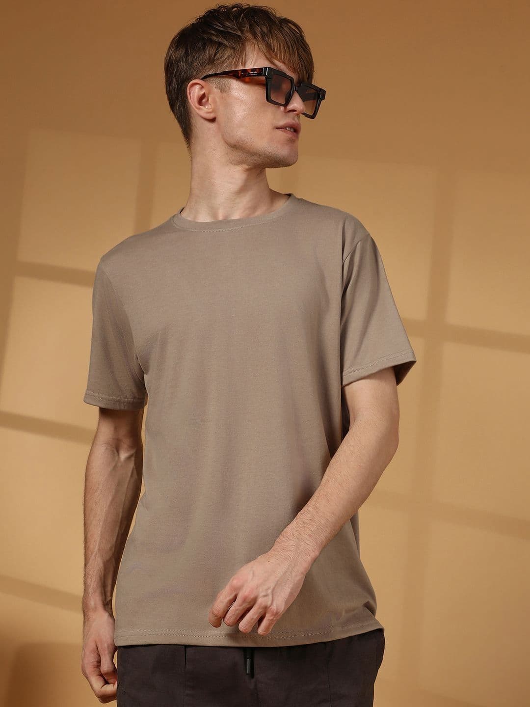 CAHOOT Men Solid Round Neck Cotton T-shirt - view 1
