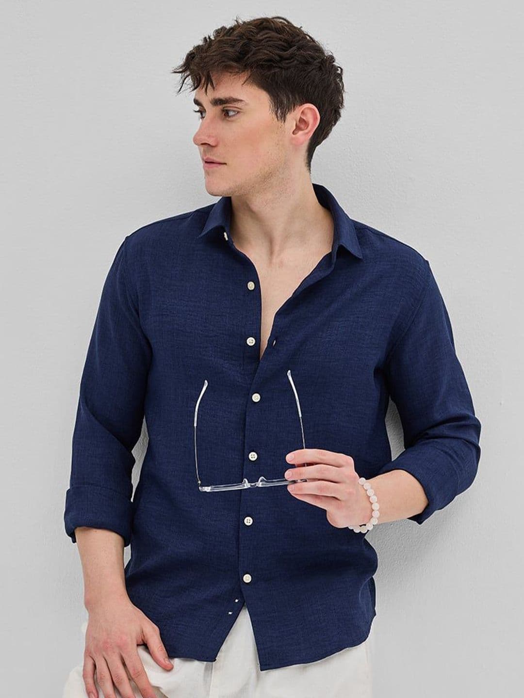 Snitch Men Smart Spread Collar Solid Casual Shirt - view 1