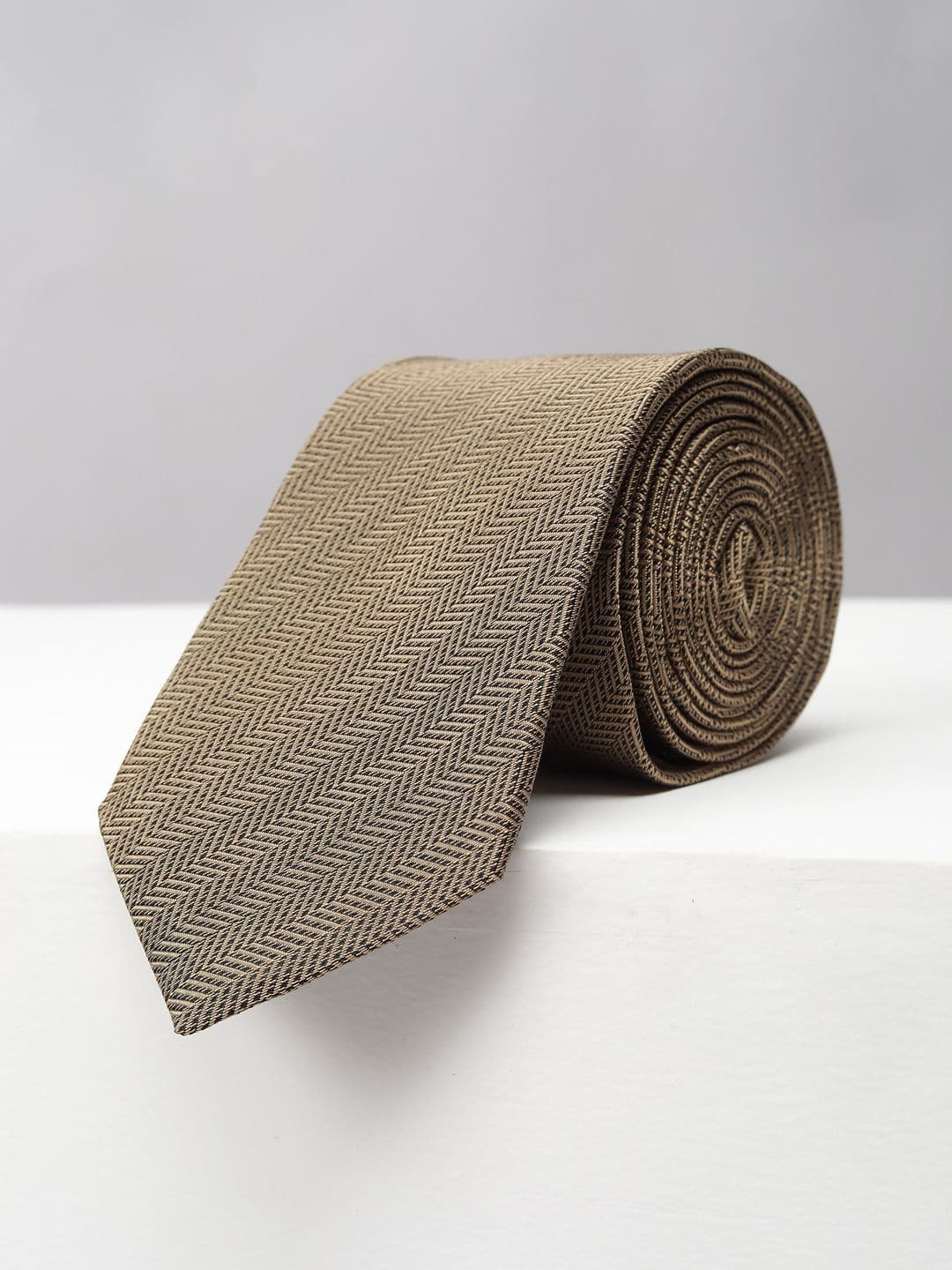 Peter England Men Striped Broad Tie - view 1
