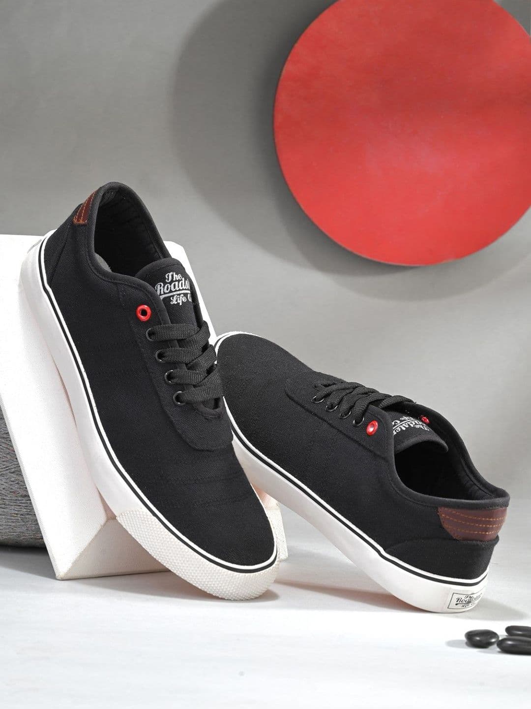 The Roadster Lifestyle Co. Men Lightweight Casual Shoes - view 1