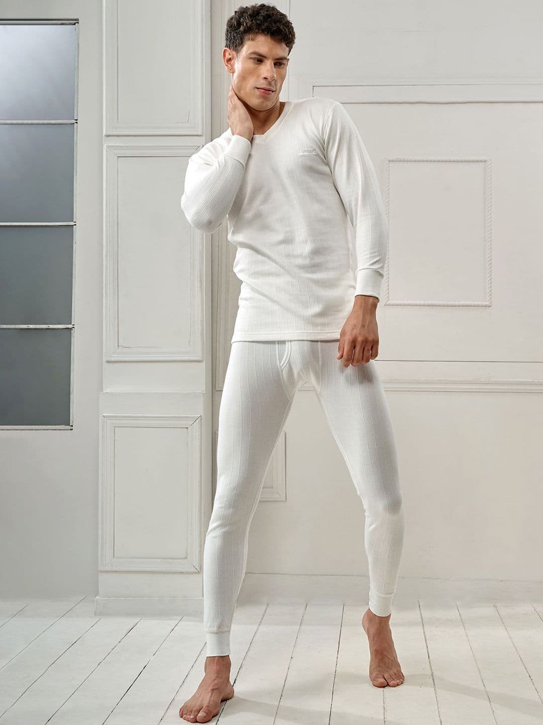 INFERNO Men V-Neck Thermal Top and Pant Set - view 1