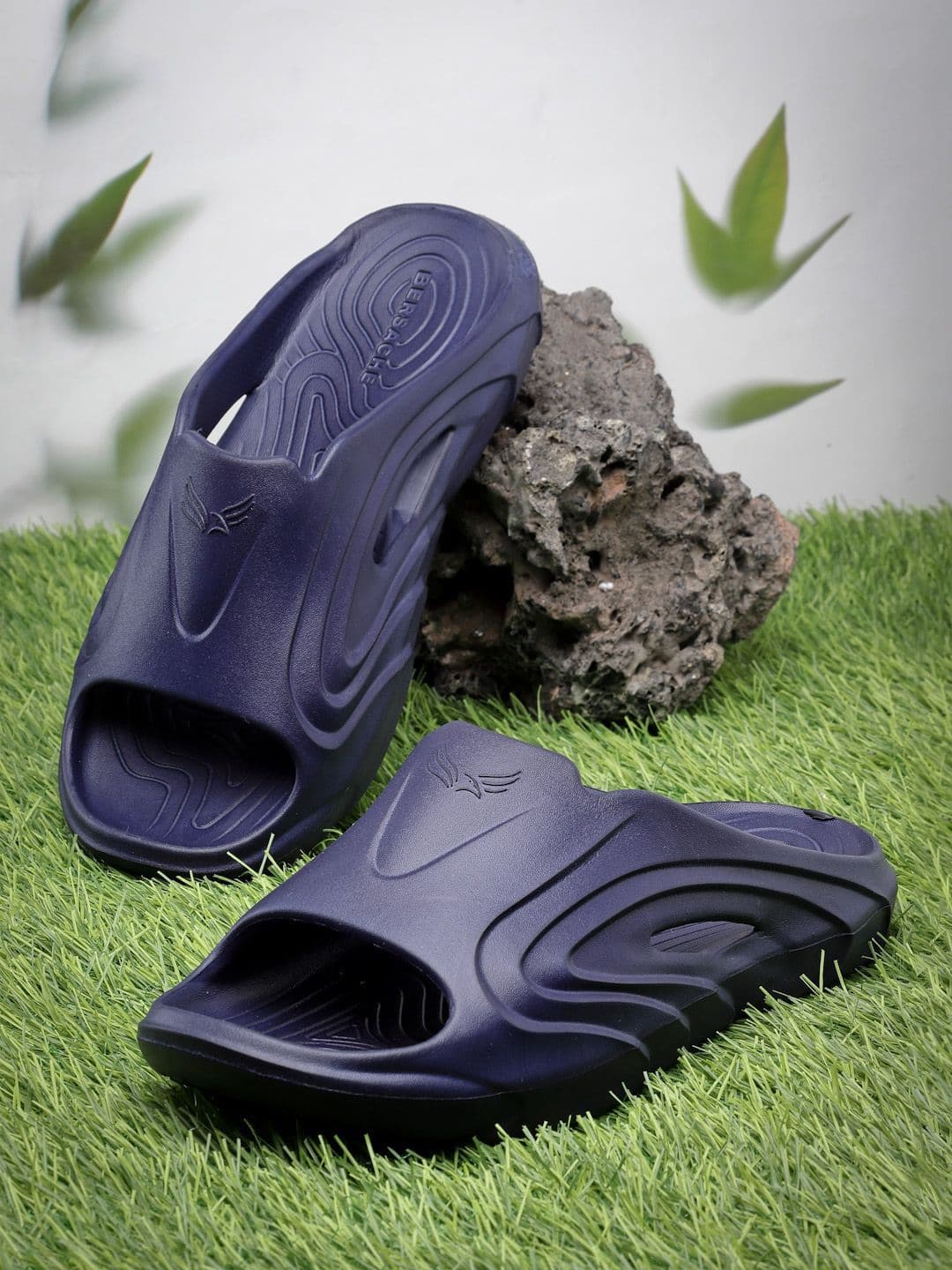 BERSACHE Men Rubber Slider Flip Flops - view 1