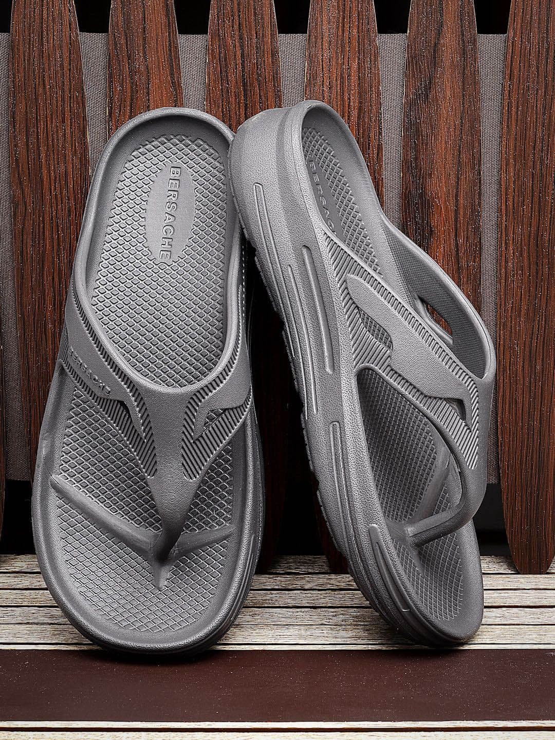 BERSACHE Men Rubber Thong Flip-Flops - view 1