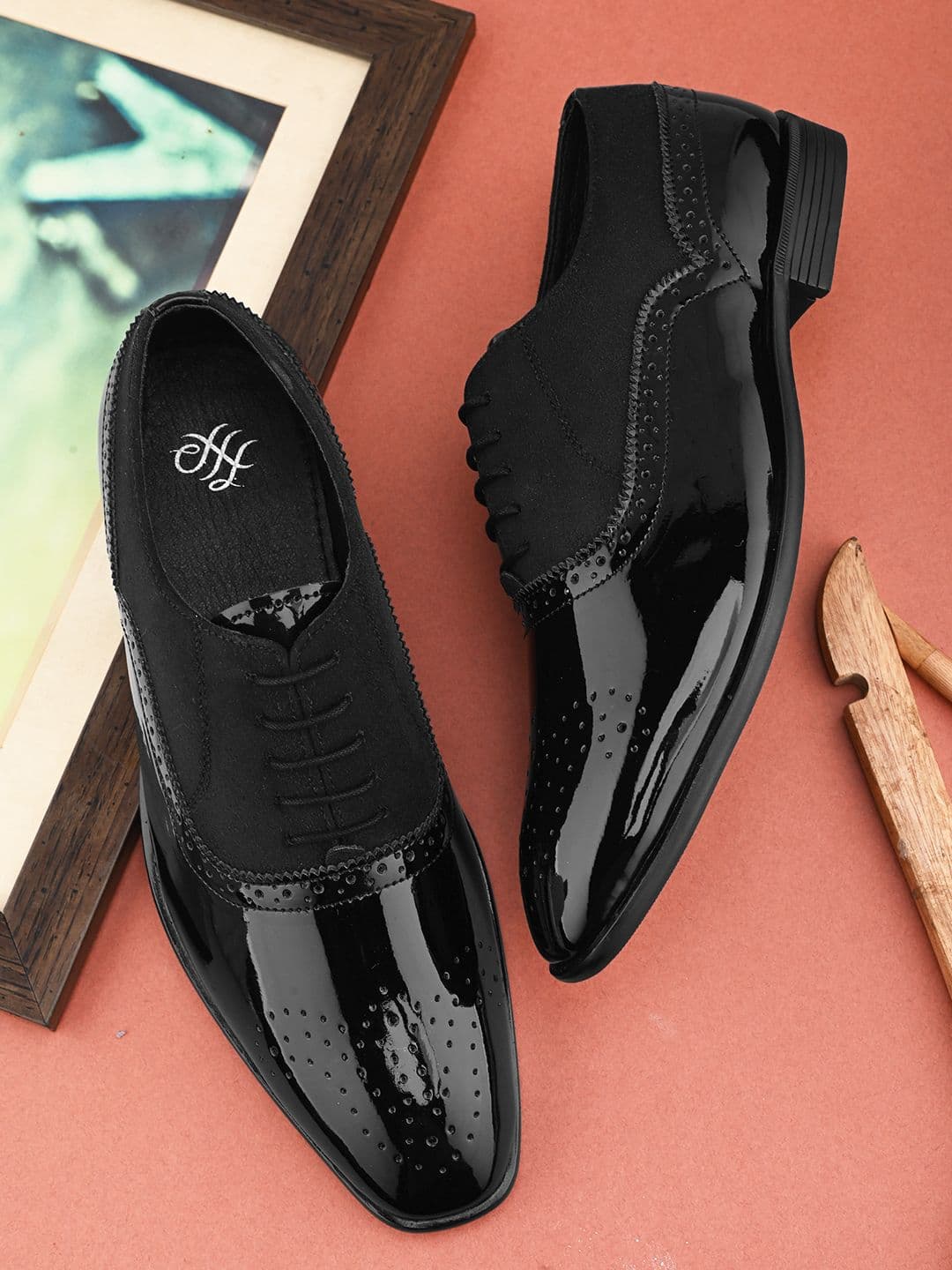 House of Pataudi Men Solid Oxfords Formal Shoes - view 1