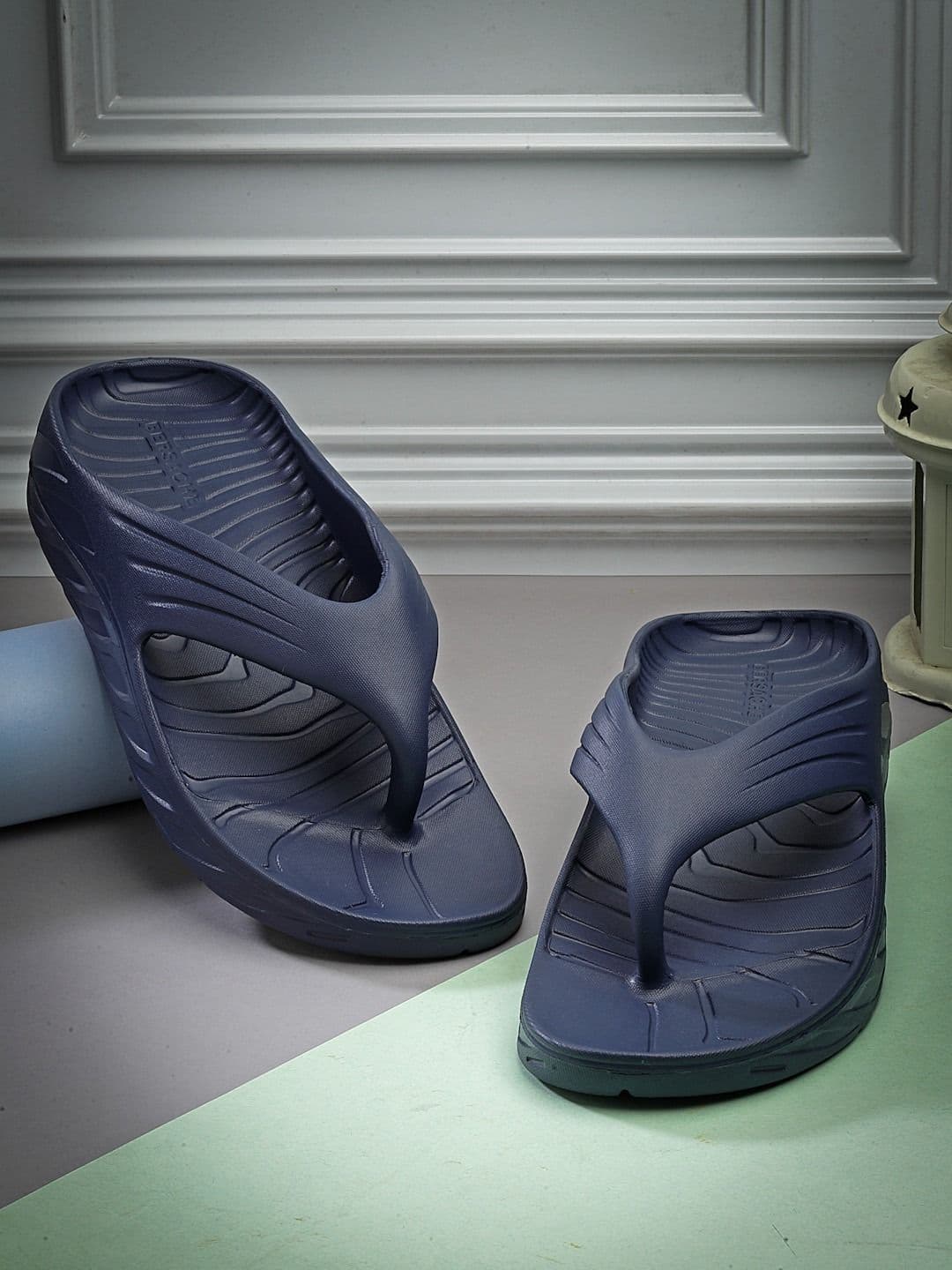 BERSACHE Men Thong Flip-Flops - view 1