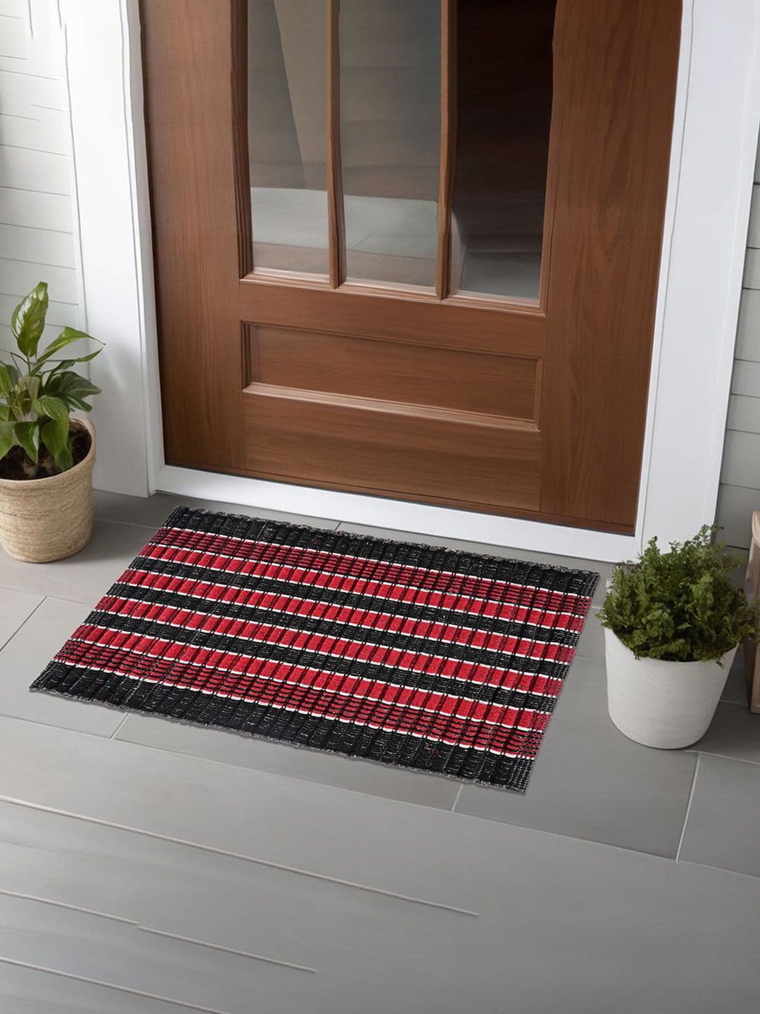 Kuber Industries Red & Black 4 Pieces AntiSlip Textured Doormats - view 1