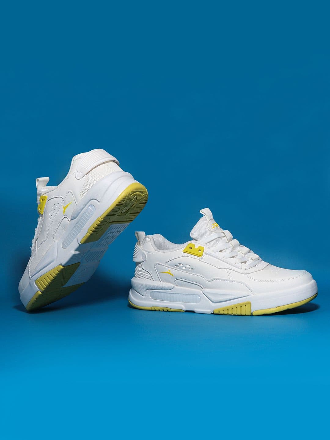 JQR Men SIGNATURE Color Blocked Sneaker - view 1