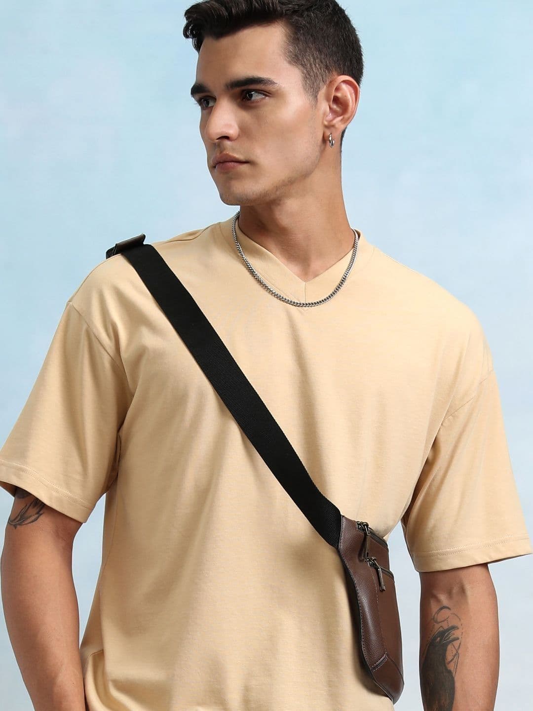 HIGHLANDER Men V-Neck Short Sleeves Oversized T-shirt - view 1