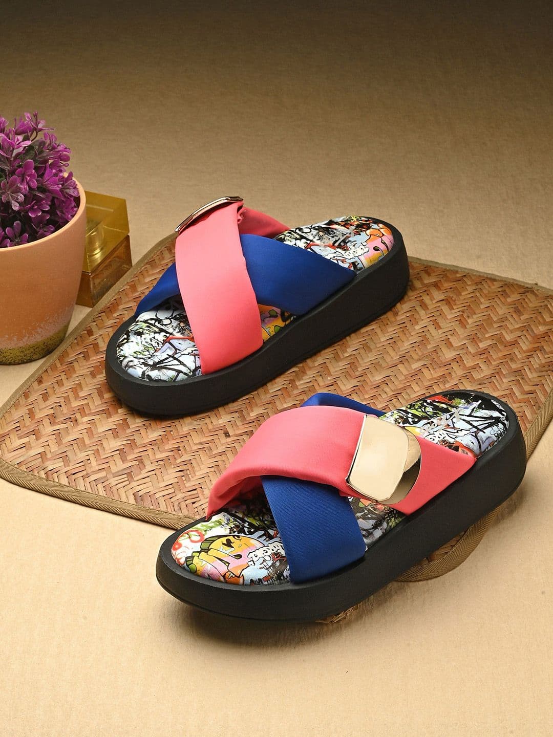 knoos Solid Flatform Sandals - view 1